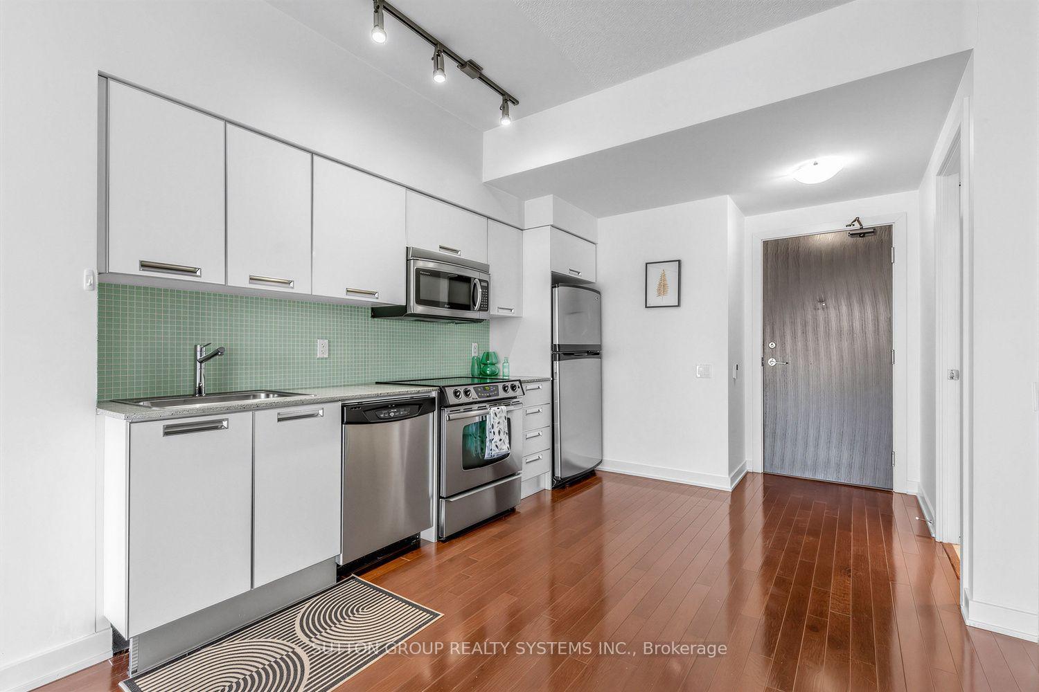 Photo 8 of Unit 1406, 33 Charles Street E, Toronto, Church-Yonge Corridor — HOMEH