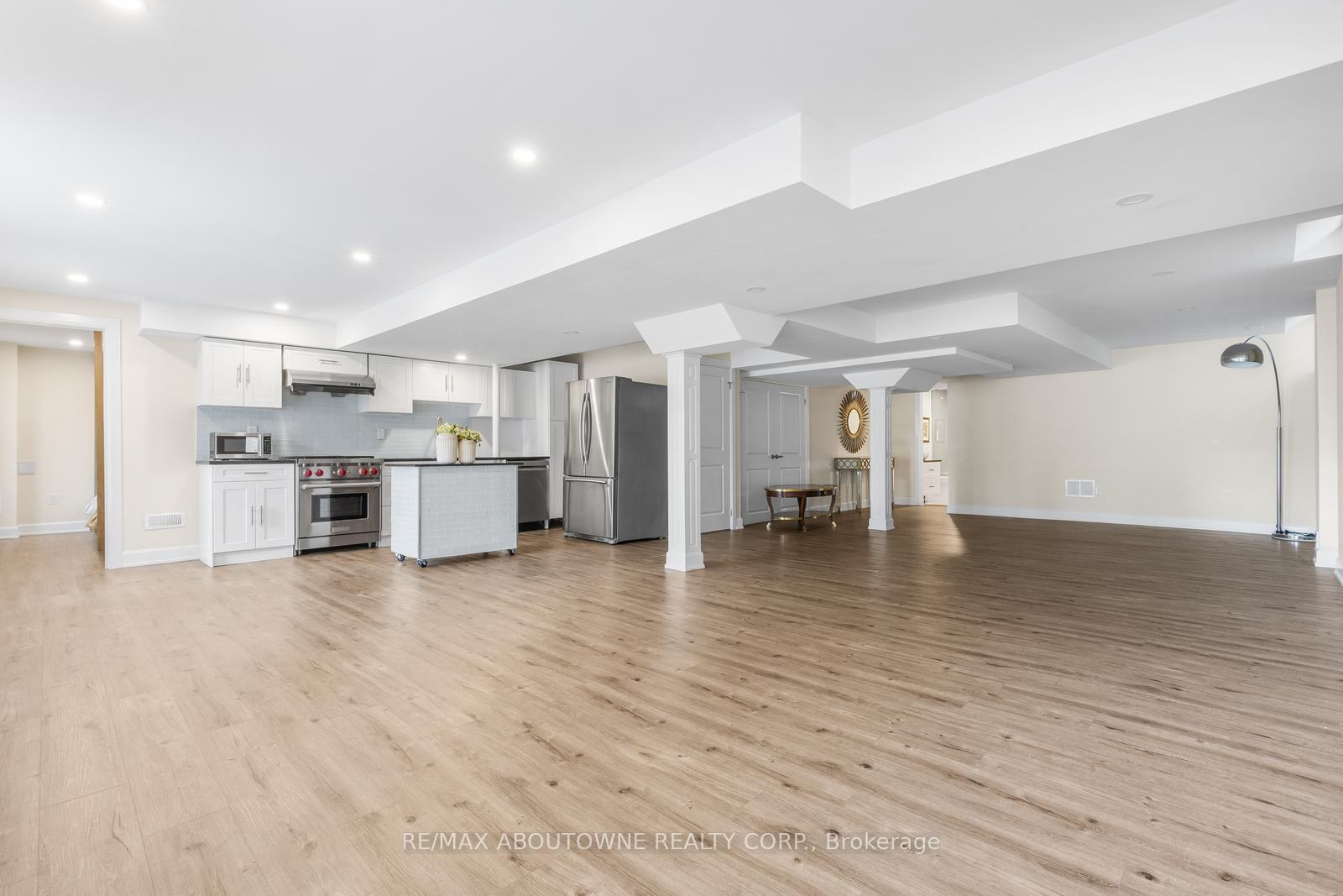 Photo 36 of 3308 Liptay Avenue, Oakville, Bronte Creek — HOMEH