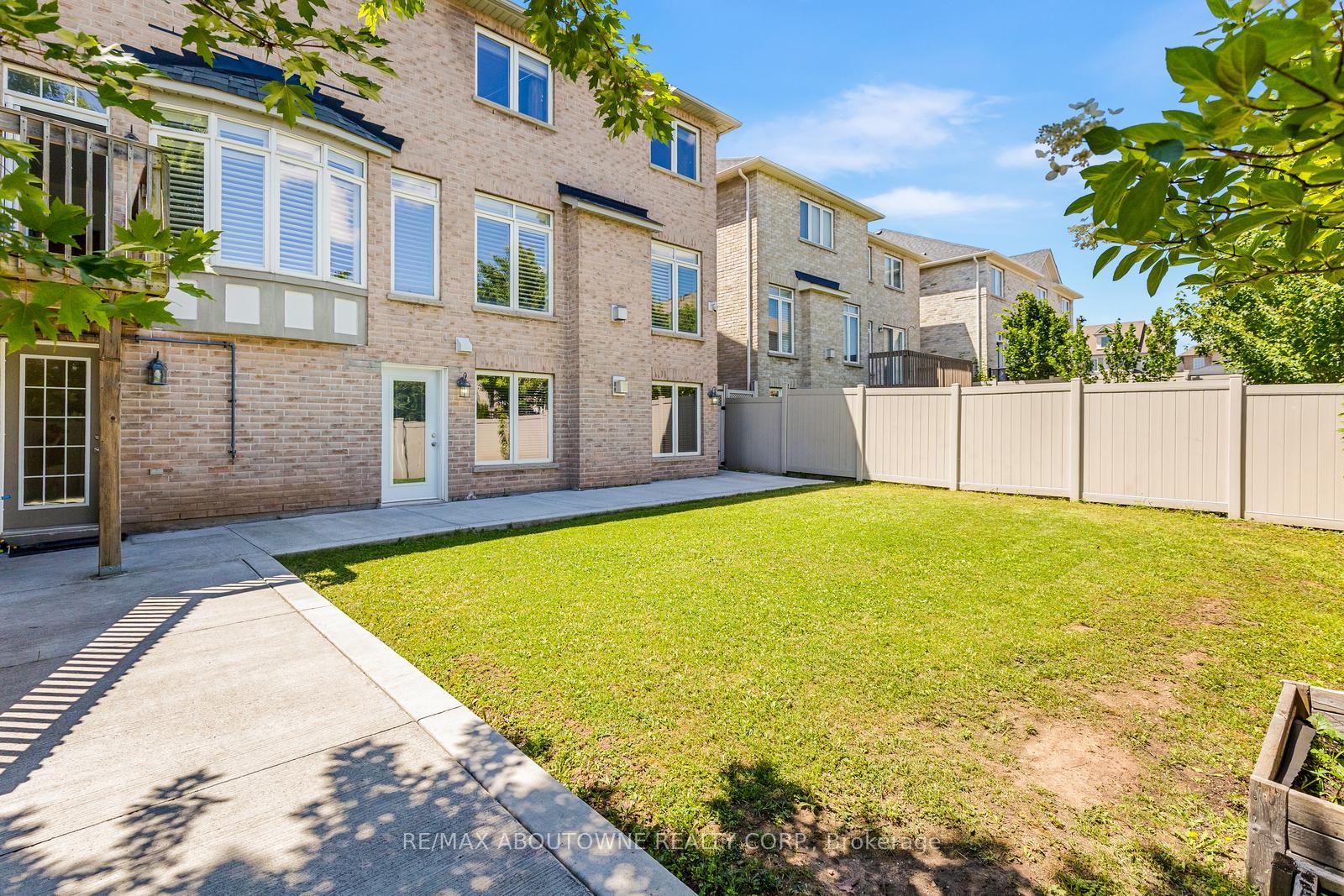 Photo 43 of 3308 Liptay Avenue, Oakville, Bronte Creek — HOMEH