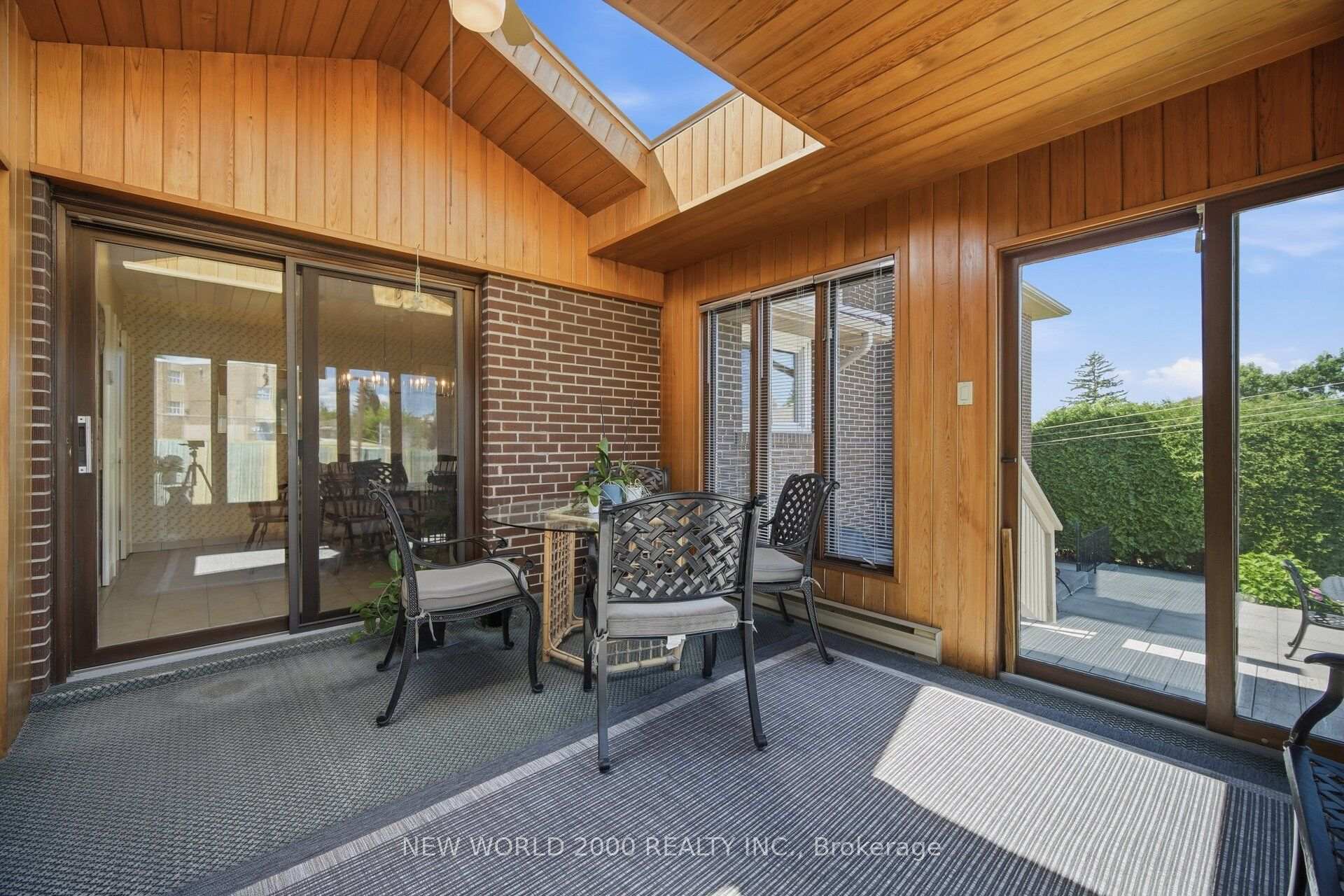 Photo 14 of 48 Clair Road, North York, Glenfield-Jane Heights — HOMEH