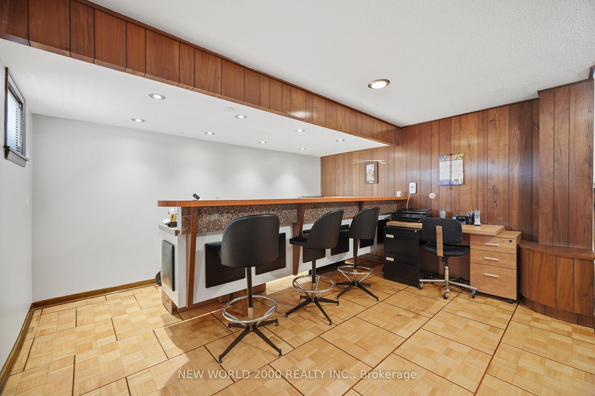 Photo 30 of 48 Clair Road, North York, Glenfield-Jane Heights — HOMEH