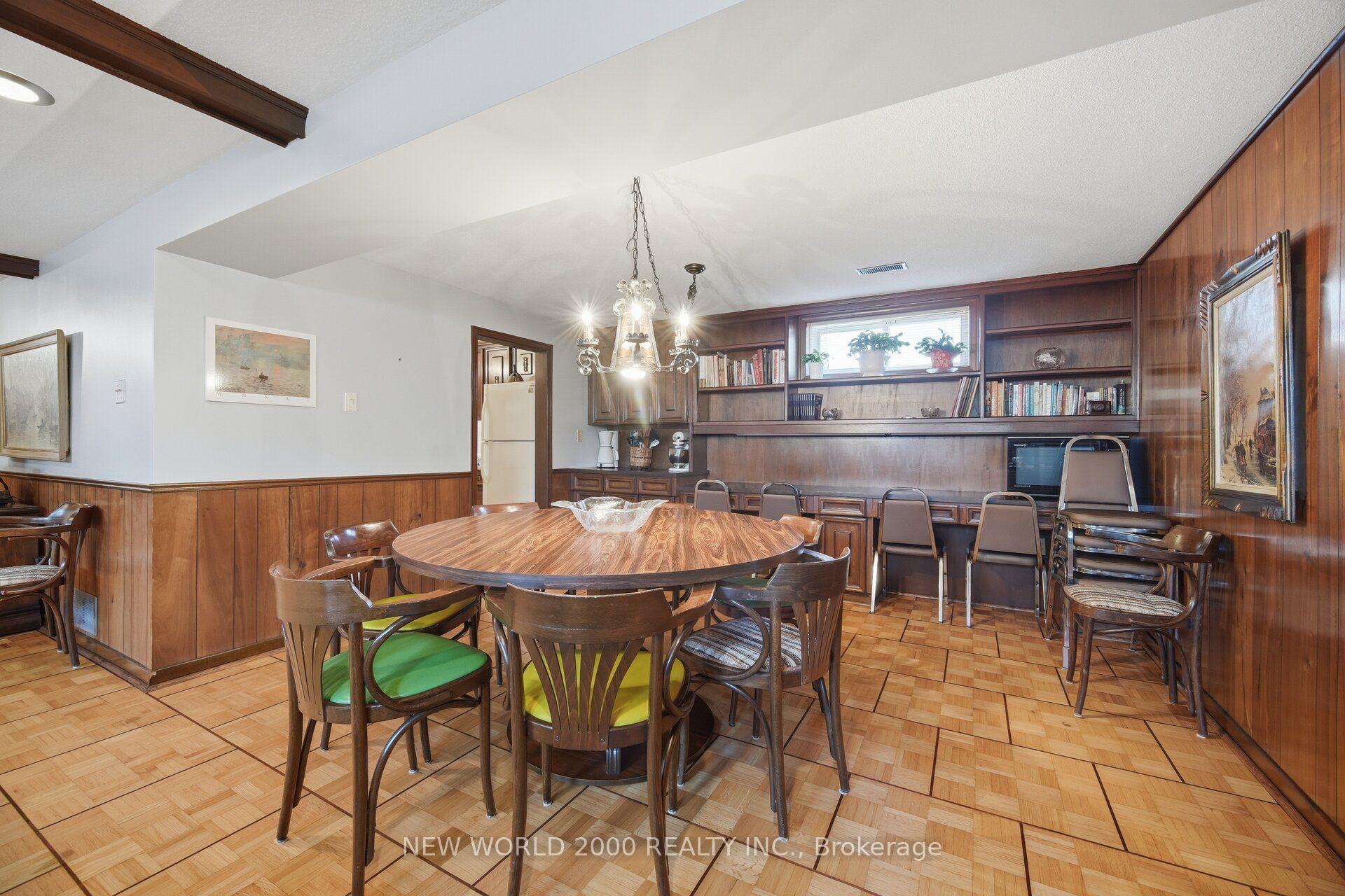 Photo 32 of 48 Clair Road, North York, Glenfield-Jane Heights — HOMEH