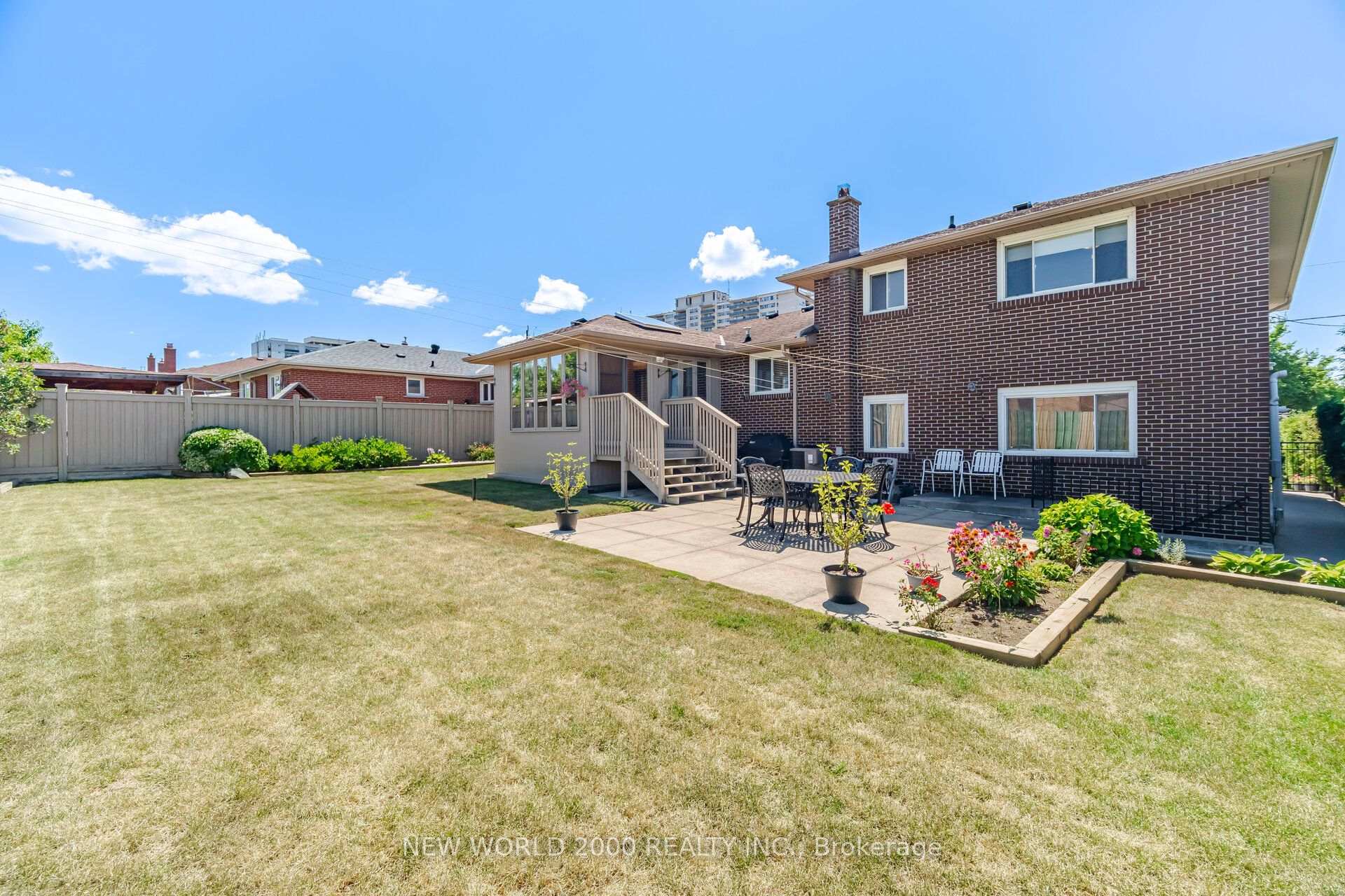 Photo 43 of 48 Clair Road, North York, Glenfield-Jane Heights — HOMEH