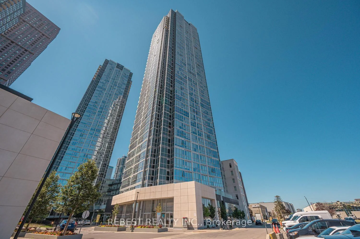 Photo 4 of Unit 3608, 2908 Highway 7 Road, Vaughan, Concord — HOMEH