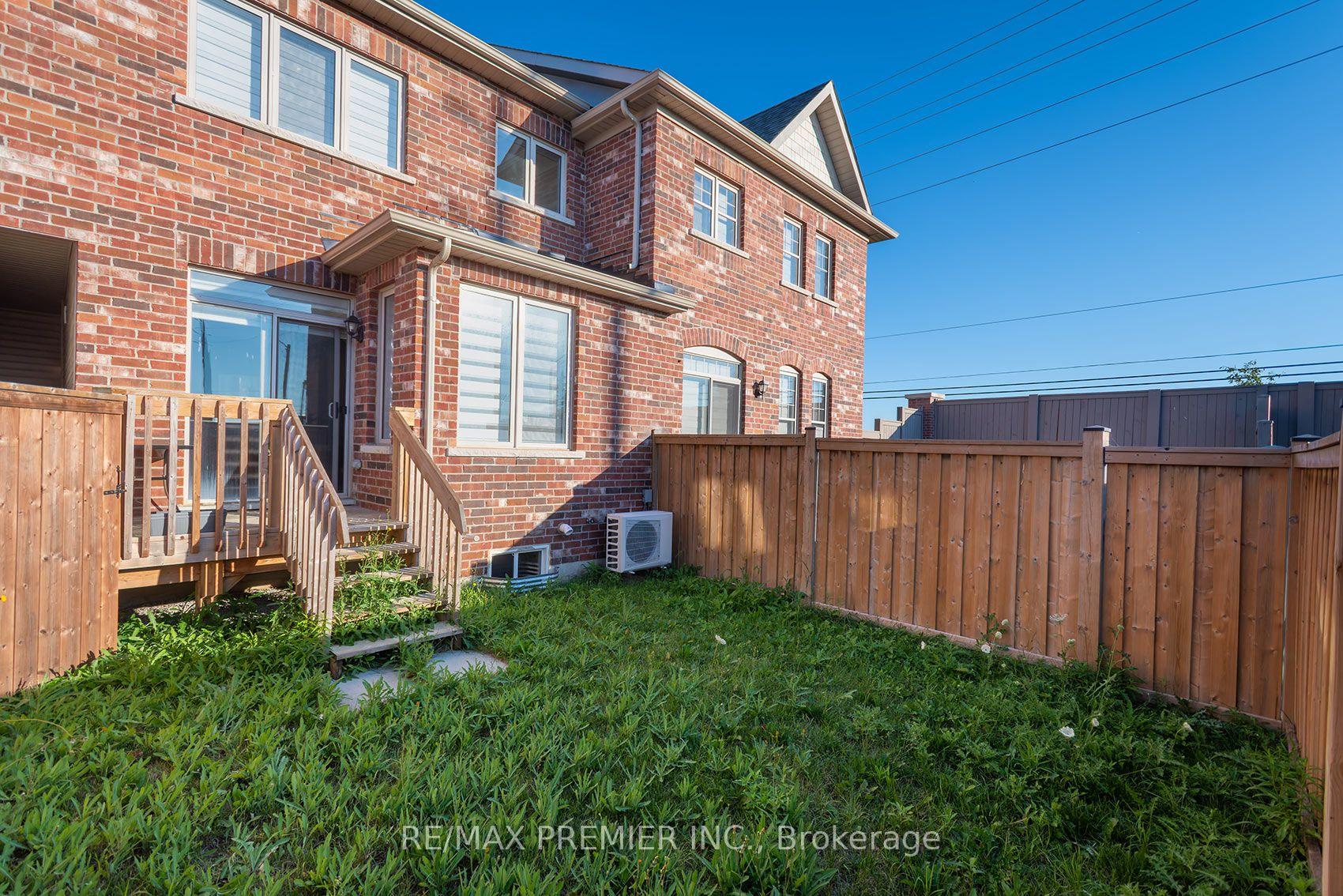 Photo 24 of 116 Finegan Circle, Brampton, Northwest Brampton — HOMEH