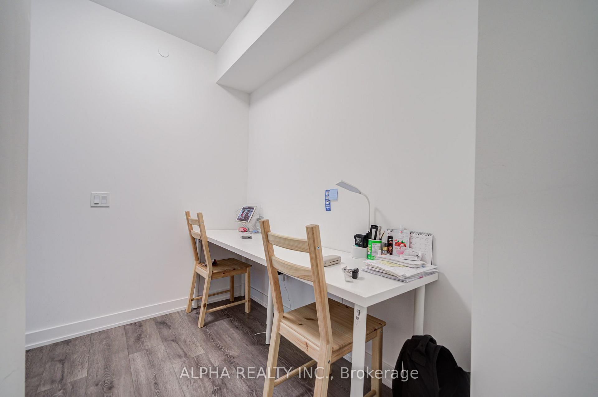 Photo 12 of Unit 515, 117 Broadway Avenue, Toronto, Mount Pleasant West — HOMEH