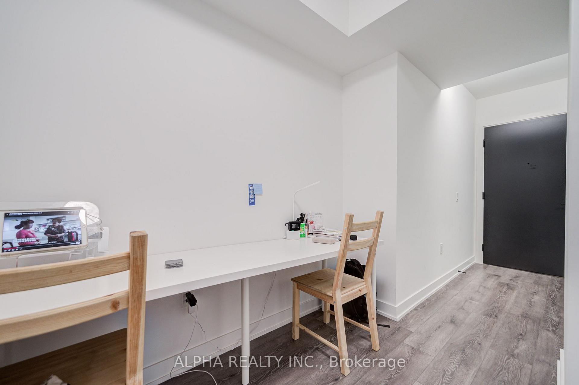 Photo 13 of Unit 515, 117 Broadway Avenue, Toronto, Mount Pleasant West — HOMEH