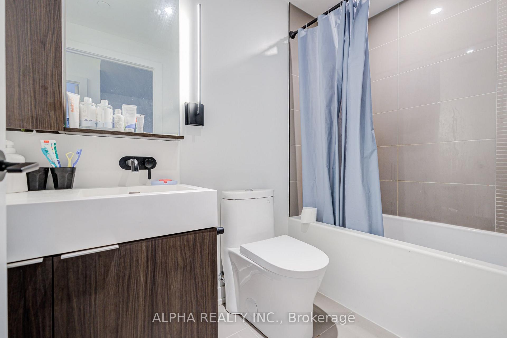 Photo 28 of Unit 515, 117 Broadway Avenue, Toronto, Mount Pleasant West — HOMEH