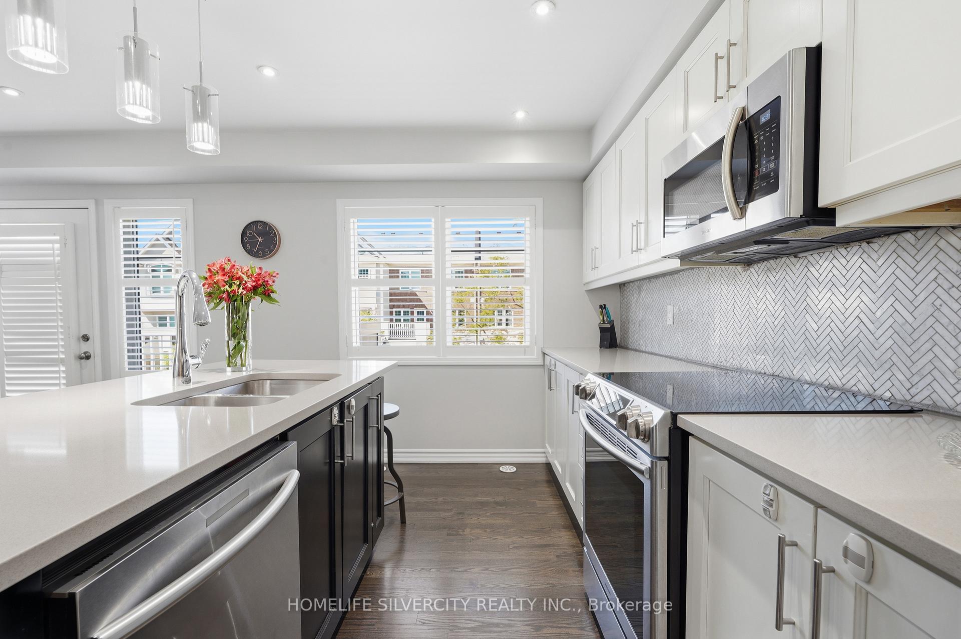 Photo 11 of 3085 Mistletoe Gardens, Oakville, Glenorchy — HOMEH