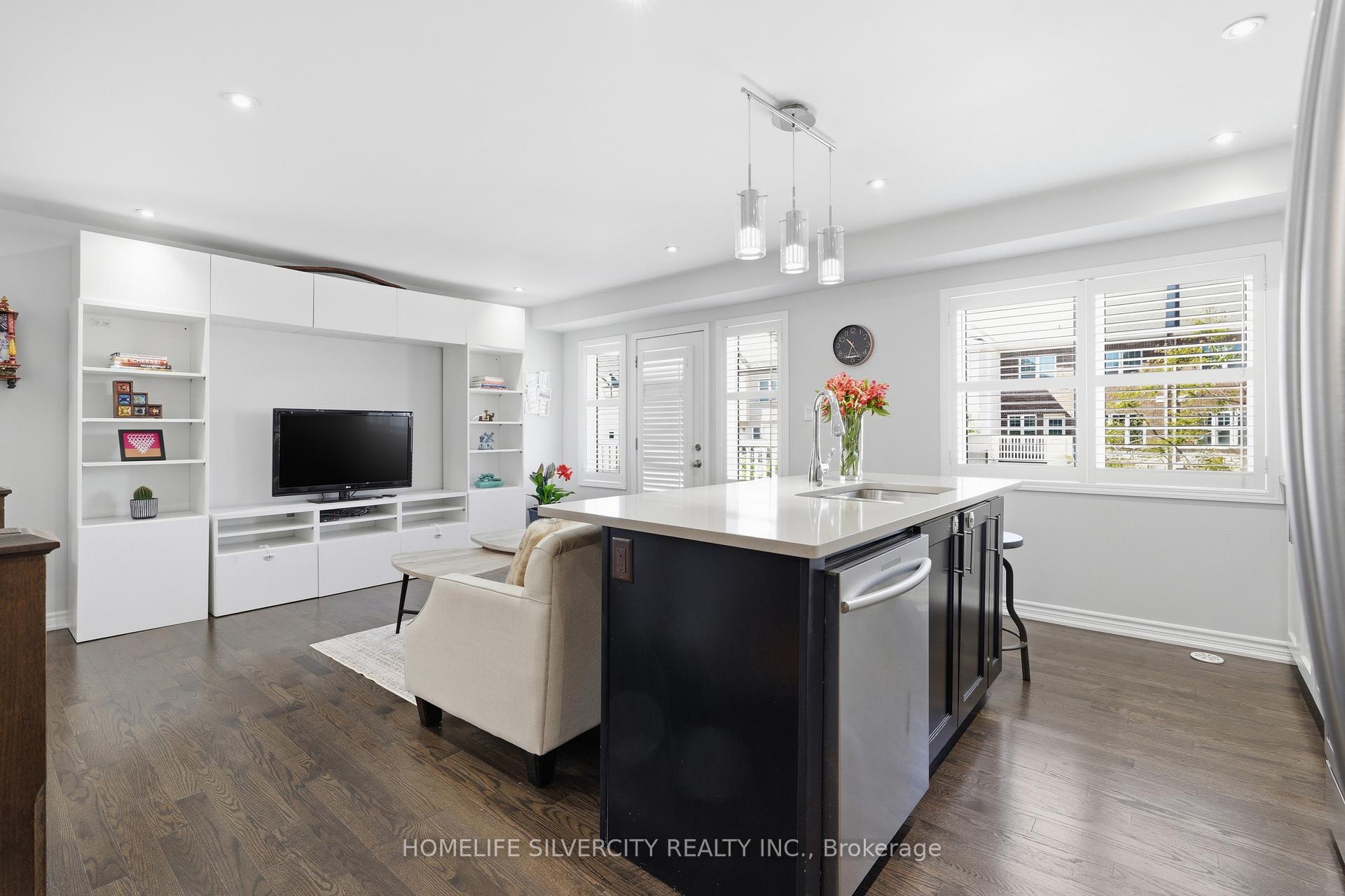 Photo 16 of 3085 Mistletoe Gardens, Oakville, Glenorchy — HOMEH