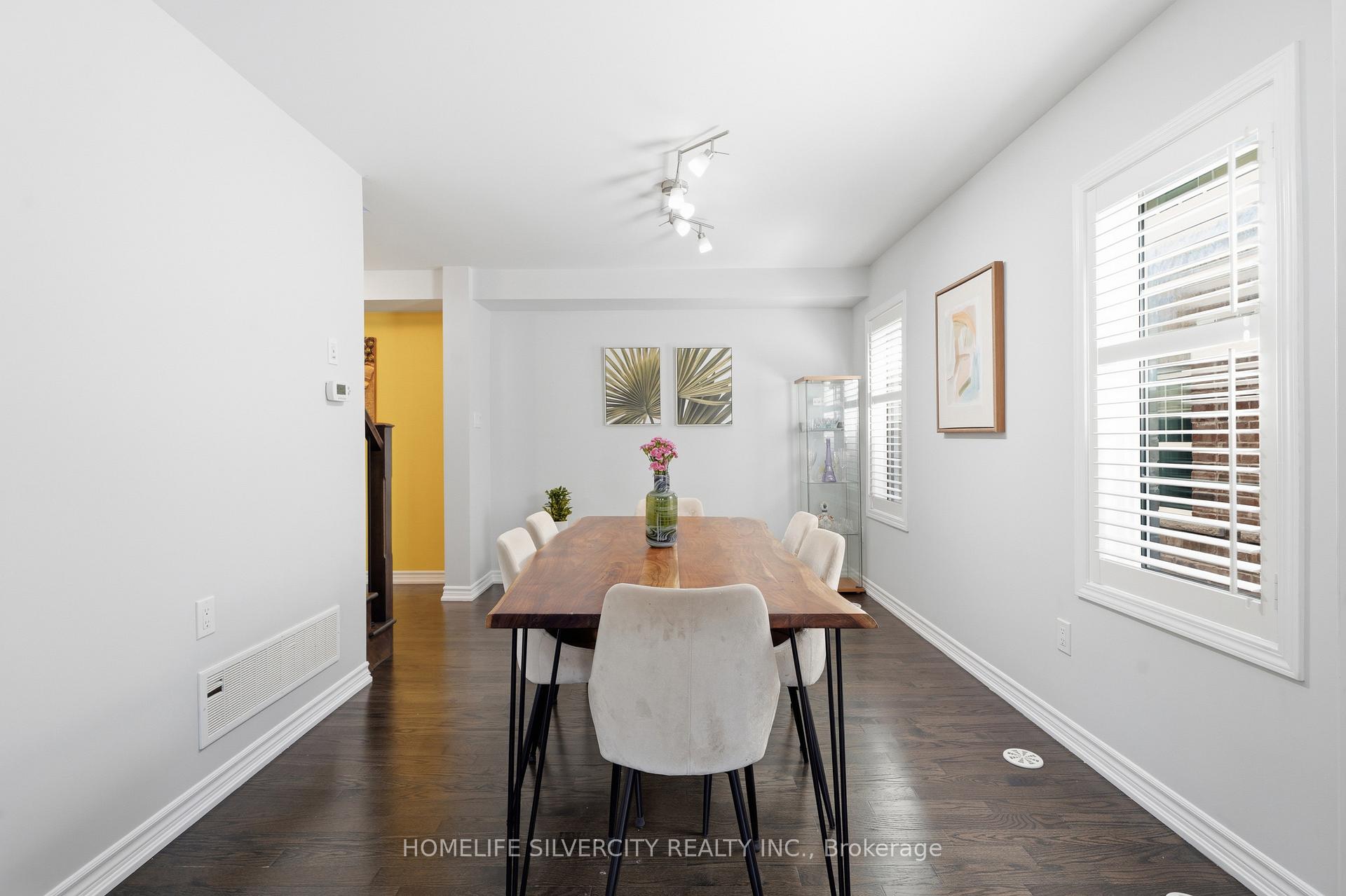 Photo 18 of 3085 Mistletoe Gardens, Oakville, Glenorchy — HOMEH