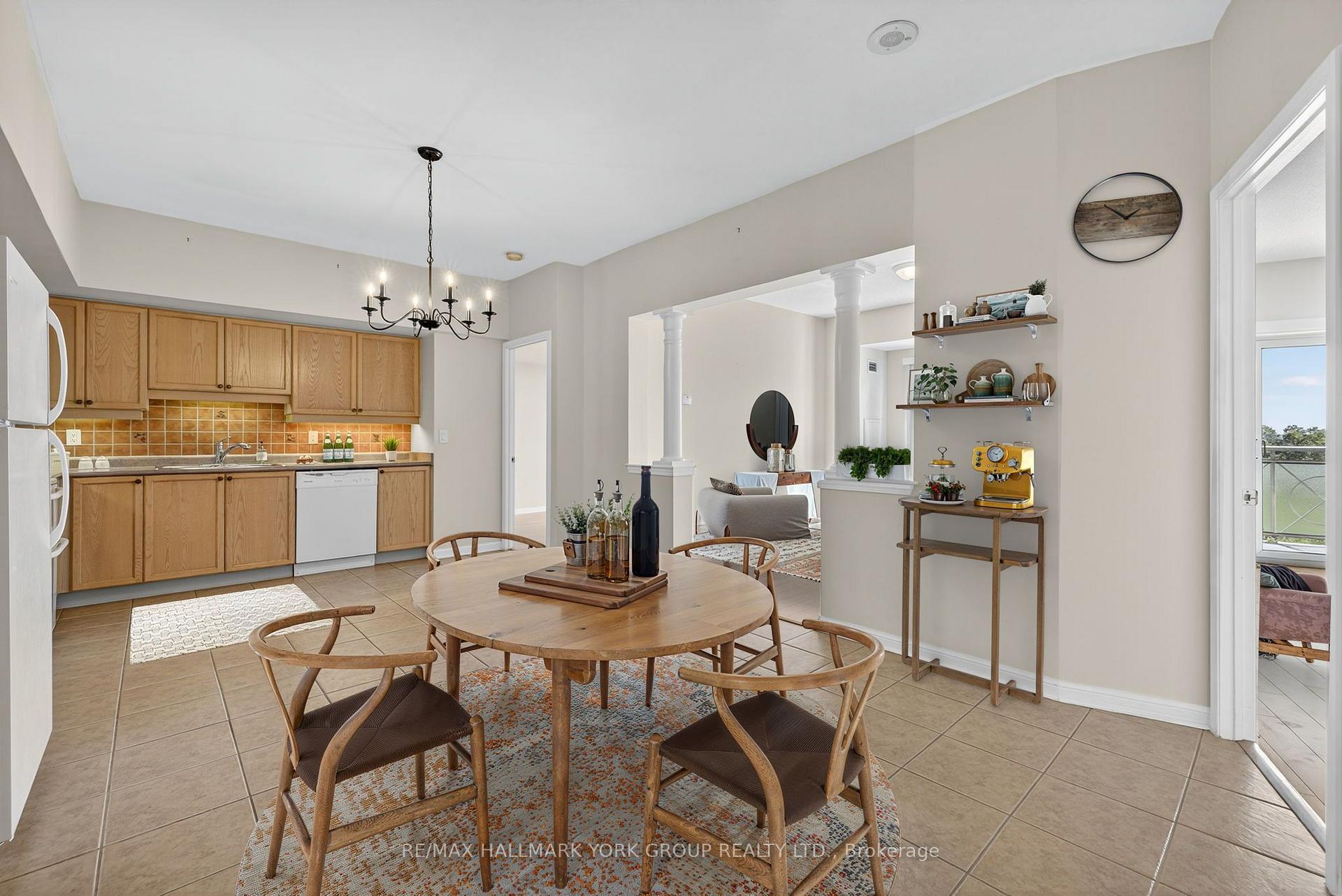 Photo 10 of Unit 509, 2500 Rutherford Road, Vaughan, Maple — HOMEH