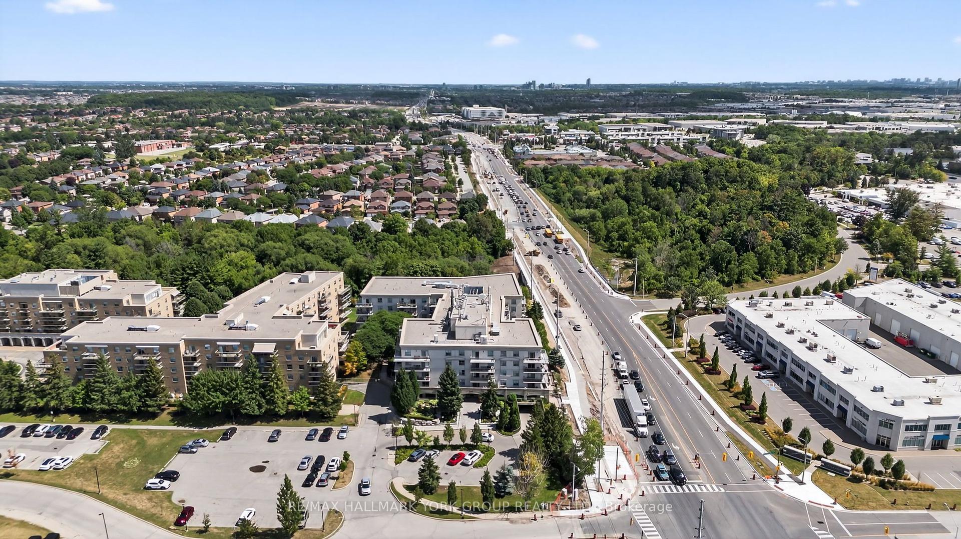 Photo 41 of Unit 509, 2500 Rutherford Road, Vaughan, Maple — HOMEH