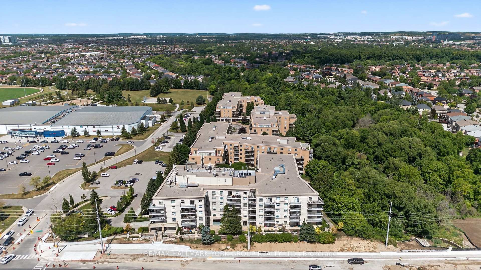 Photo 45 of Unit 509, 2500 Rutherford Road, Vaughan, Maple — HOMEH