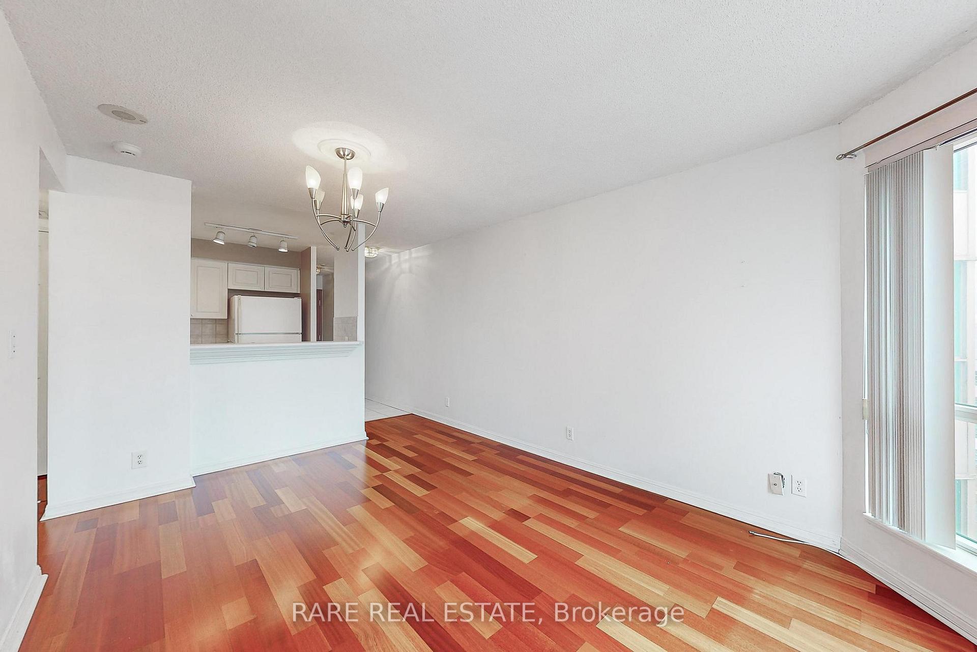 Photo 4 of Unit 1016, 11 Lee Centre Drive, Scarborough, Woburn — HOMEH