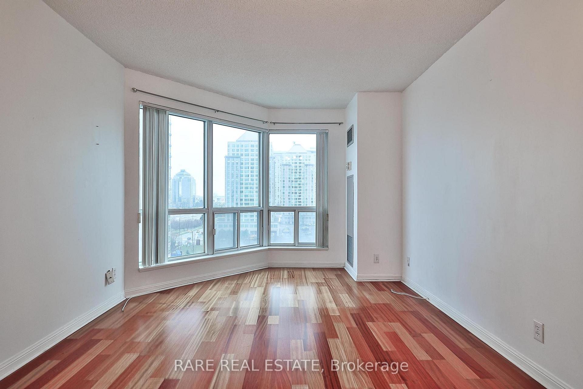 Photo 7 of Unit 1016, 11 Lee Centre Drive, Scarborough, Woburn — HOMEH