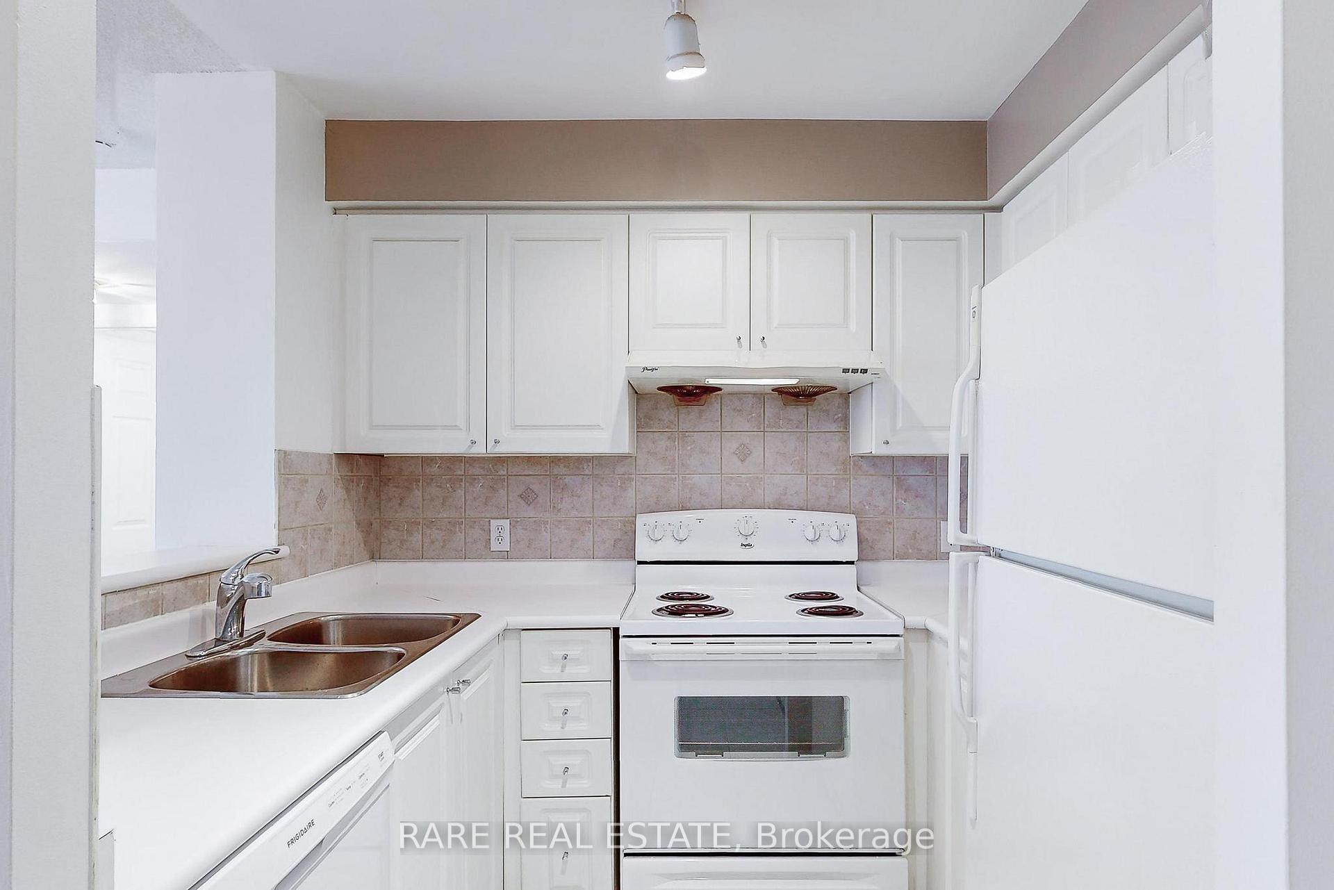 Photo 9 of Unit 1016, 11 Lee Centre Drive, Scarborough, Woburn — HOMEH