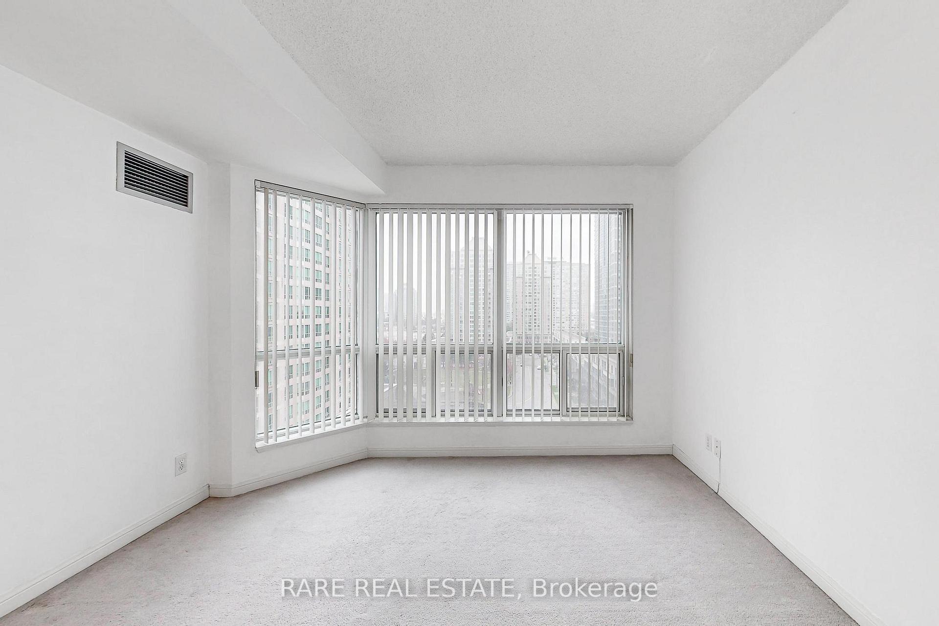 Photo 15 of Unit 1016, 11 Lee Centre Drive, Scarborough, Woburn — HOMEH