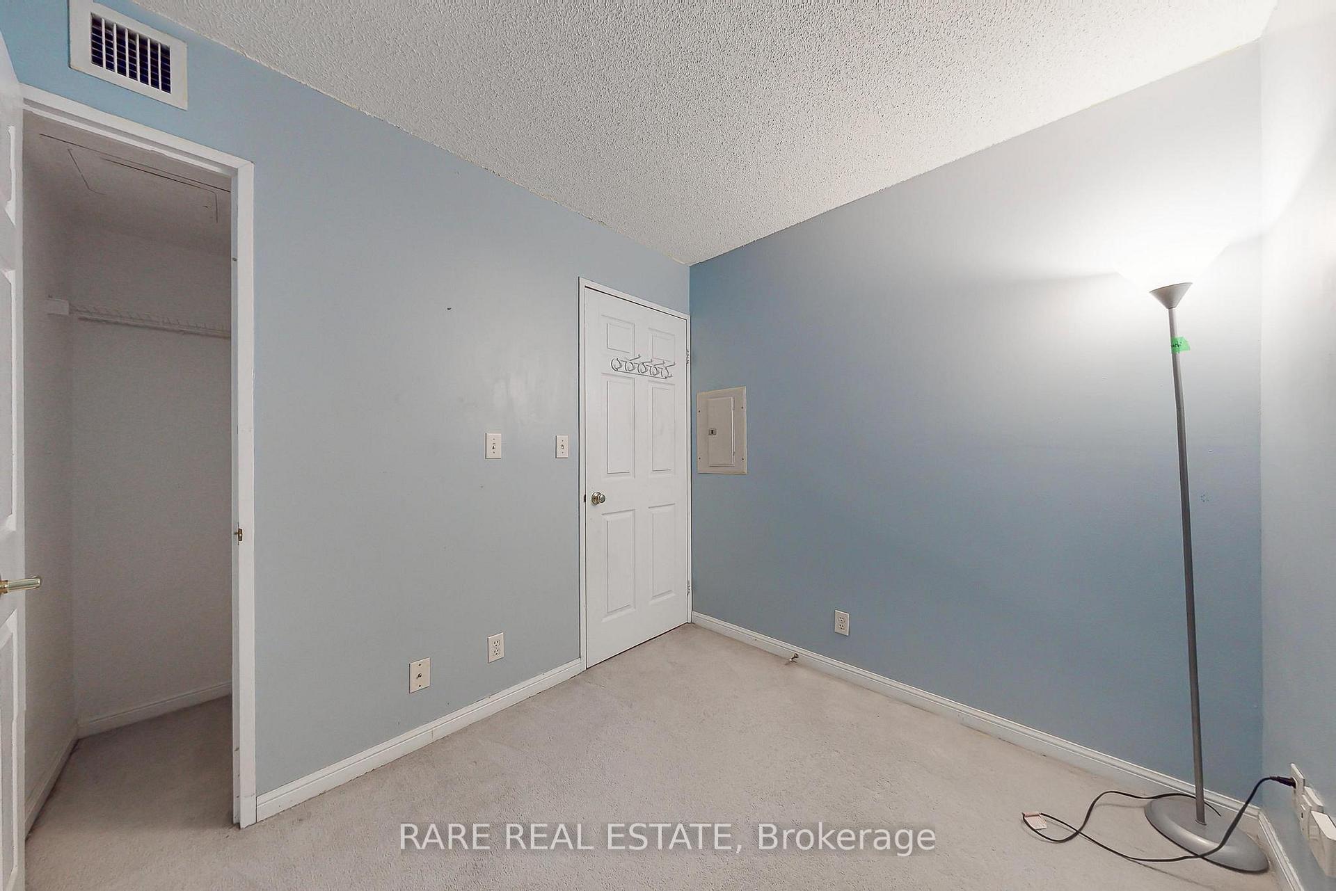 Photo 21 of Unit 1016, 11 Lee Centre Drive, Scarborough, Woburn — HOMEH