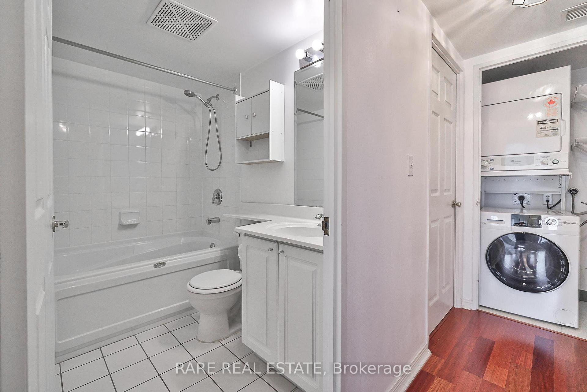 Photo 23 of Unit 1016, 11 Lee Centre Drive, Scarborough, Woburn — HOMEH