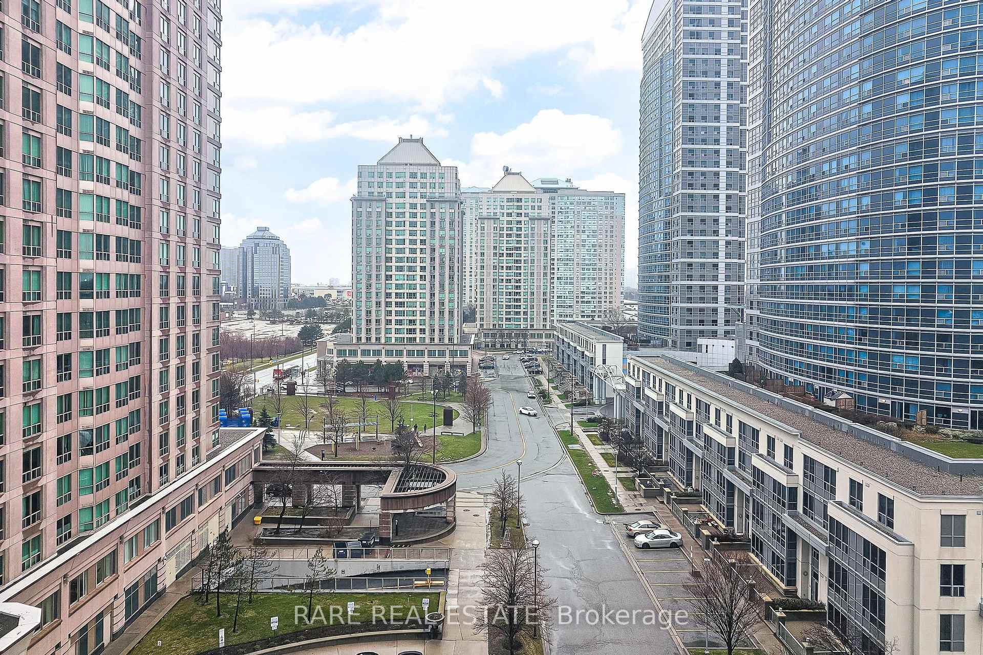 Photo 26 of Unit 1016, 11 Lee Centre Drive, Scarborough, Woburn — HOMEH