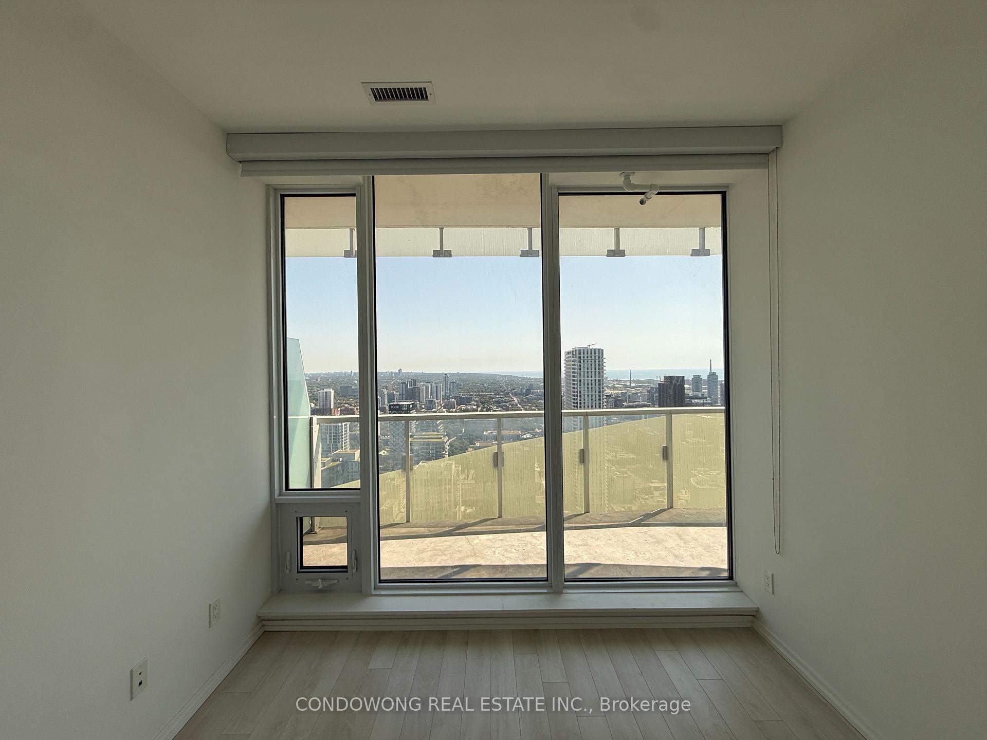 Photo 4 of Unit 4505, 197 Yonge Street, Toronto, Church-Yonge Corridor — HOMEH