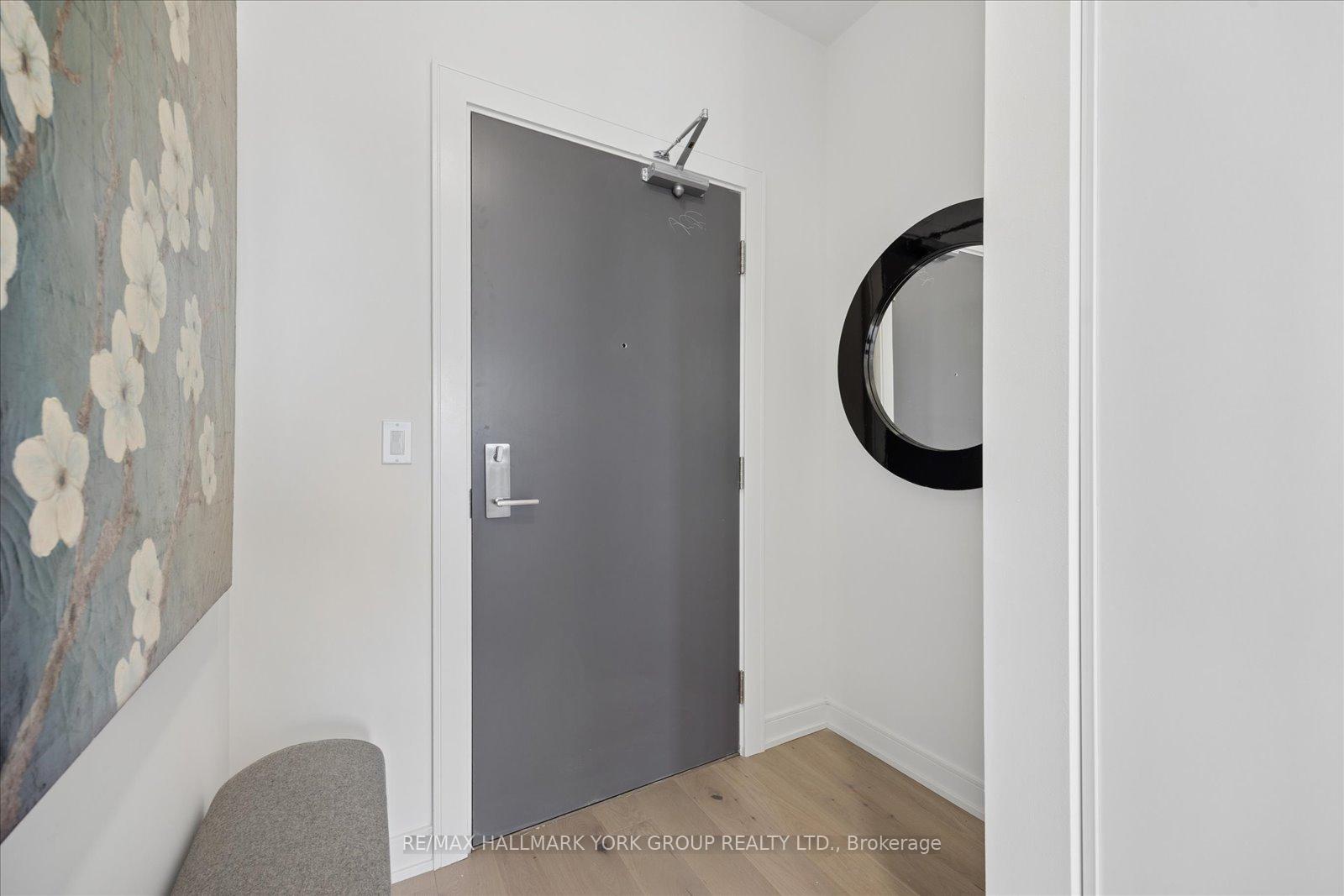 Photo 6 of Unit 1503, 705 Davis Drive, Newmarket, Huron Heights-Leslie Valley — HOMEH