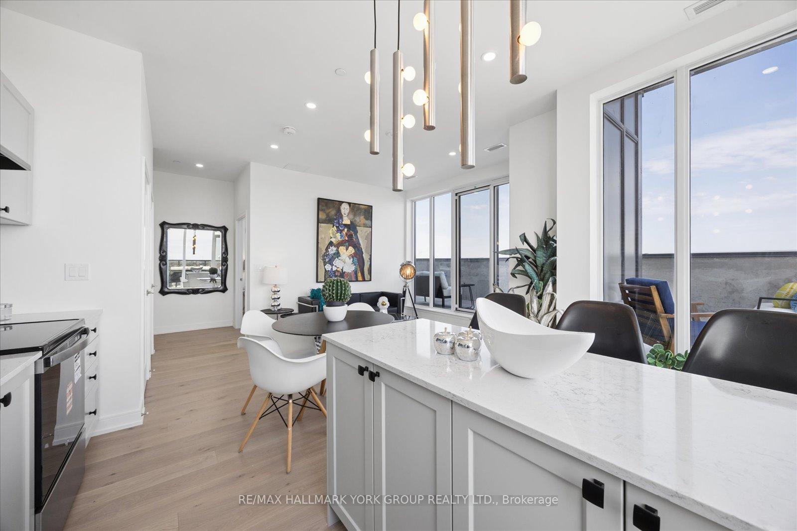 Photo 19 of Unit 1503, 705 Davis Drive, Newmarket, Huron Heights-Leslie Valley — HOMEH
