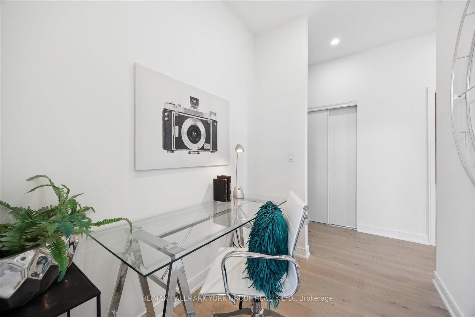 Photo 22 of Unit 1503, 705 Davis Drive, Newmarket, Huron Heights-Leslie Valley — HOMEH