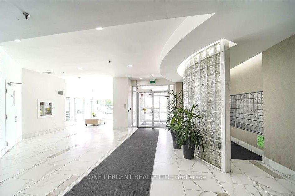 Photo 3 of Unit 402, 2550 Lawrence Avenue E, Scarborough, Dorset Park — HOMEH