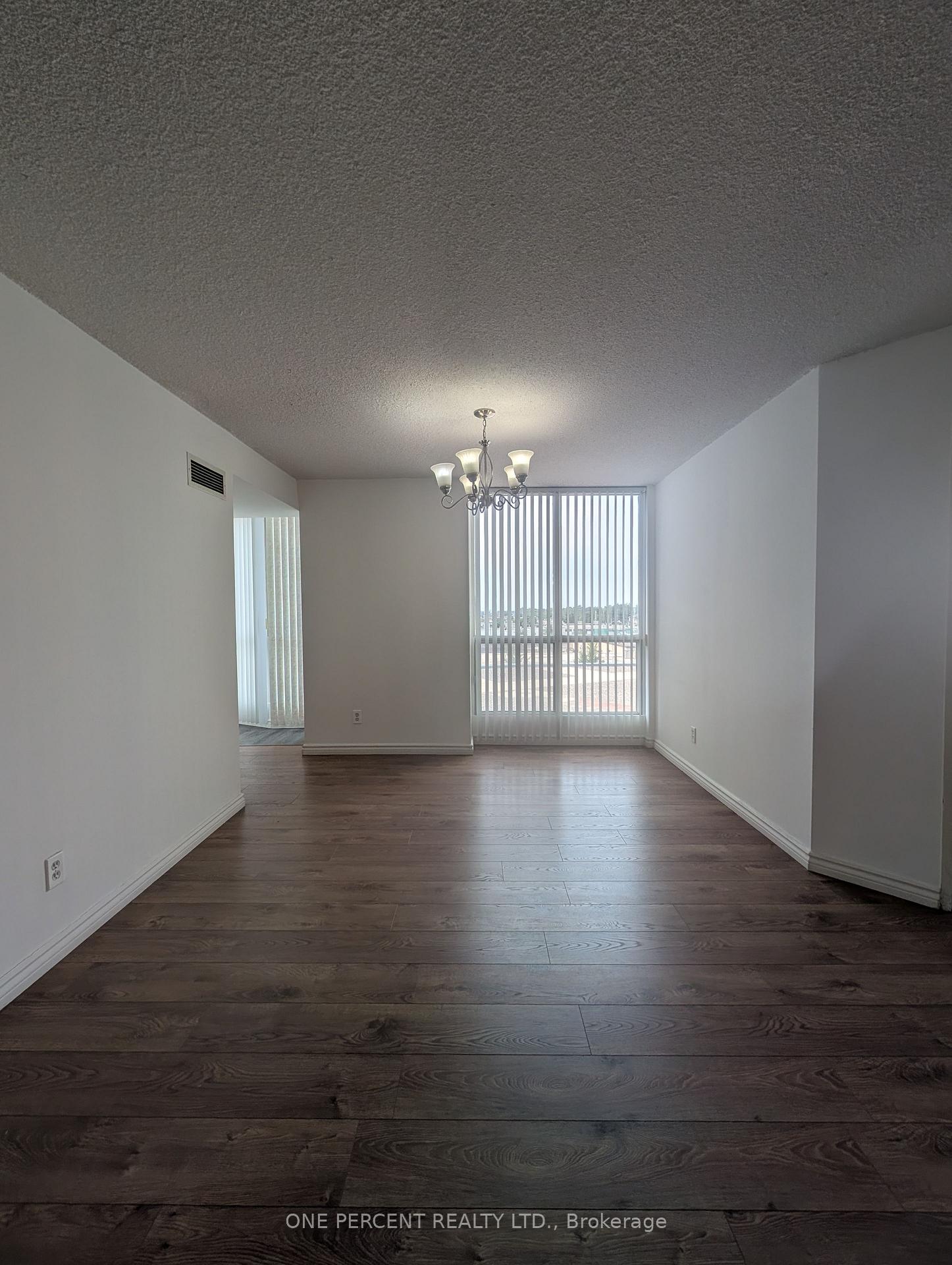 Photo 11 of Unit 402, 2550 Lawrence Avenue E, Scarborough, Dorset Park — HOMEH