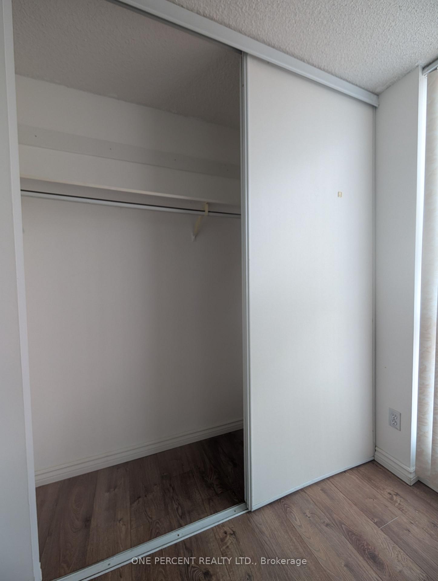 Photo 15 of Unit 402, 2550 Lawrence Avenue E, Scarborough, Dorset Park — HOMEH