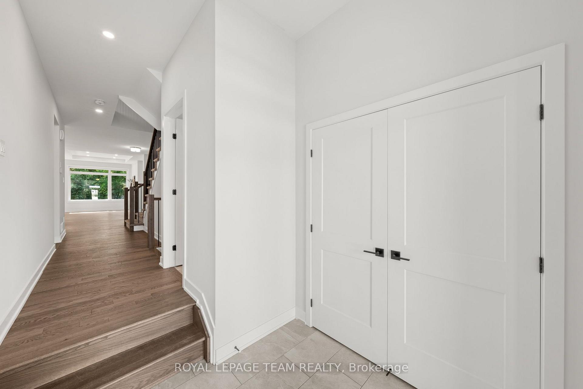 Photo 5 of 53 Mac Beattie Drive, Arnprior, Arnprior — HOMEH