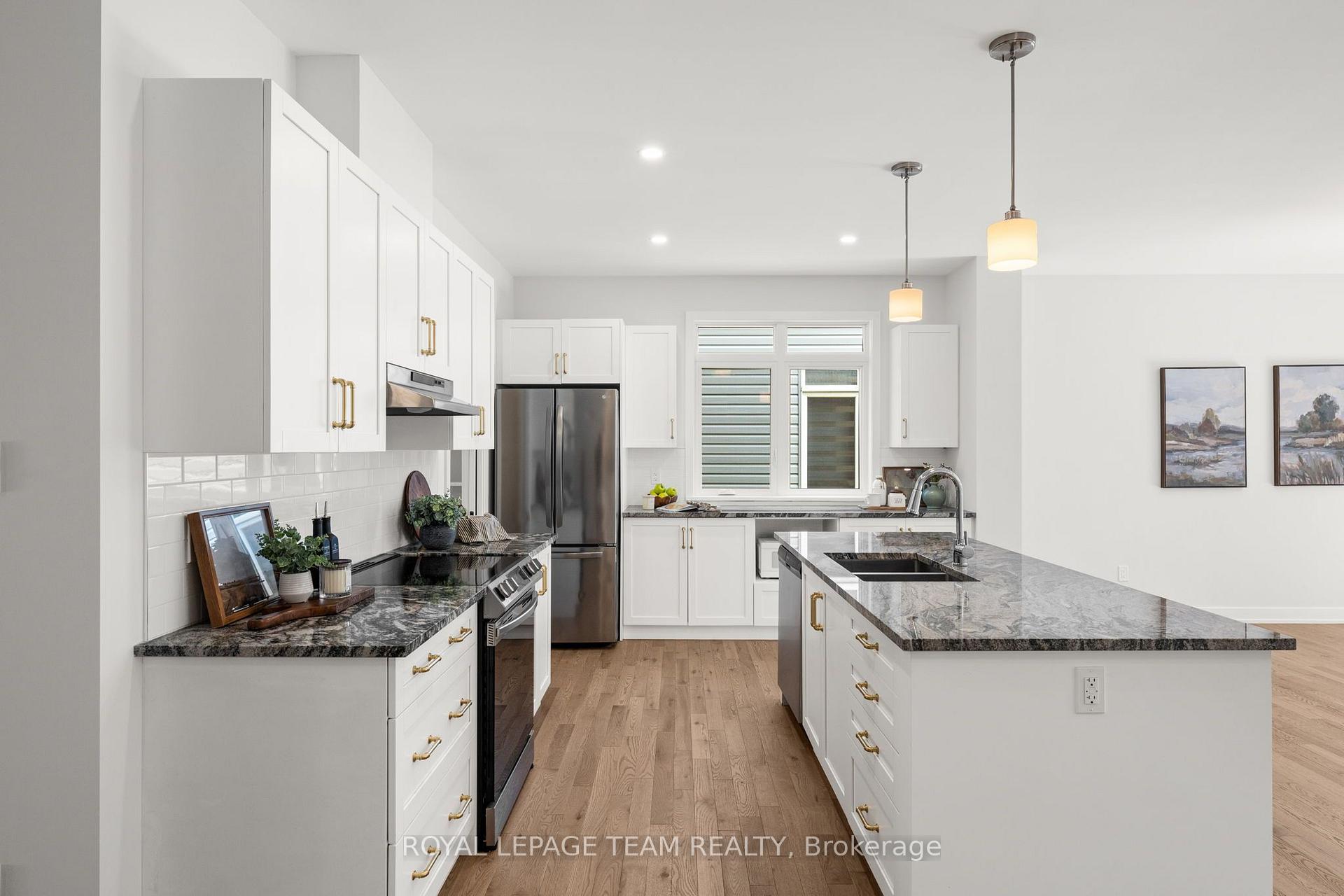 Photo 6 of 53 Mac Beattie Drive, Arnprior, Arnprior — HOMEH