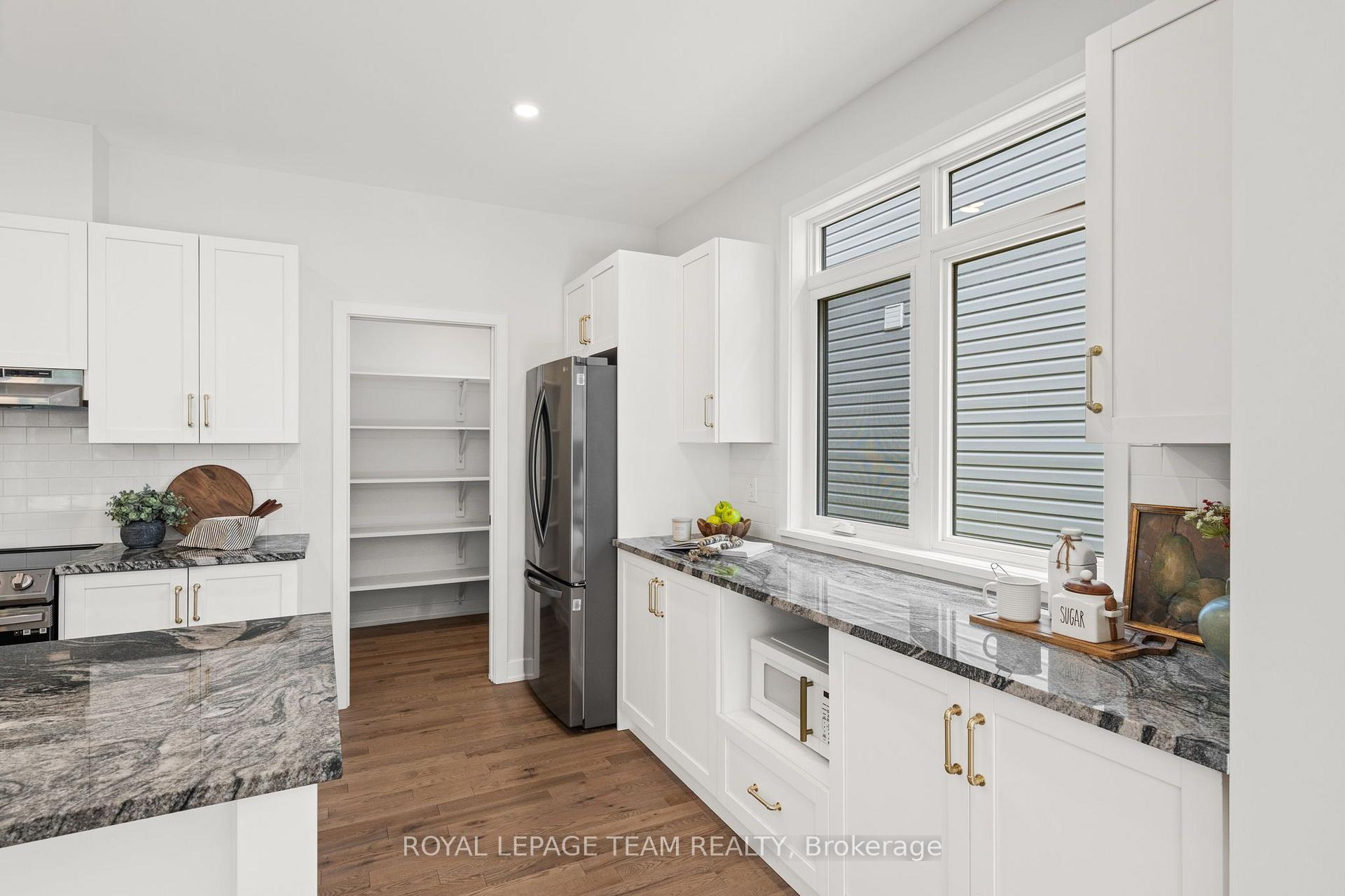 Photo 9 of 53 Mac Beattie Drive, Arnprior, Arnprior — HOMEH