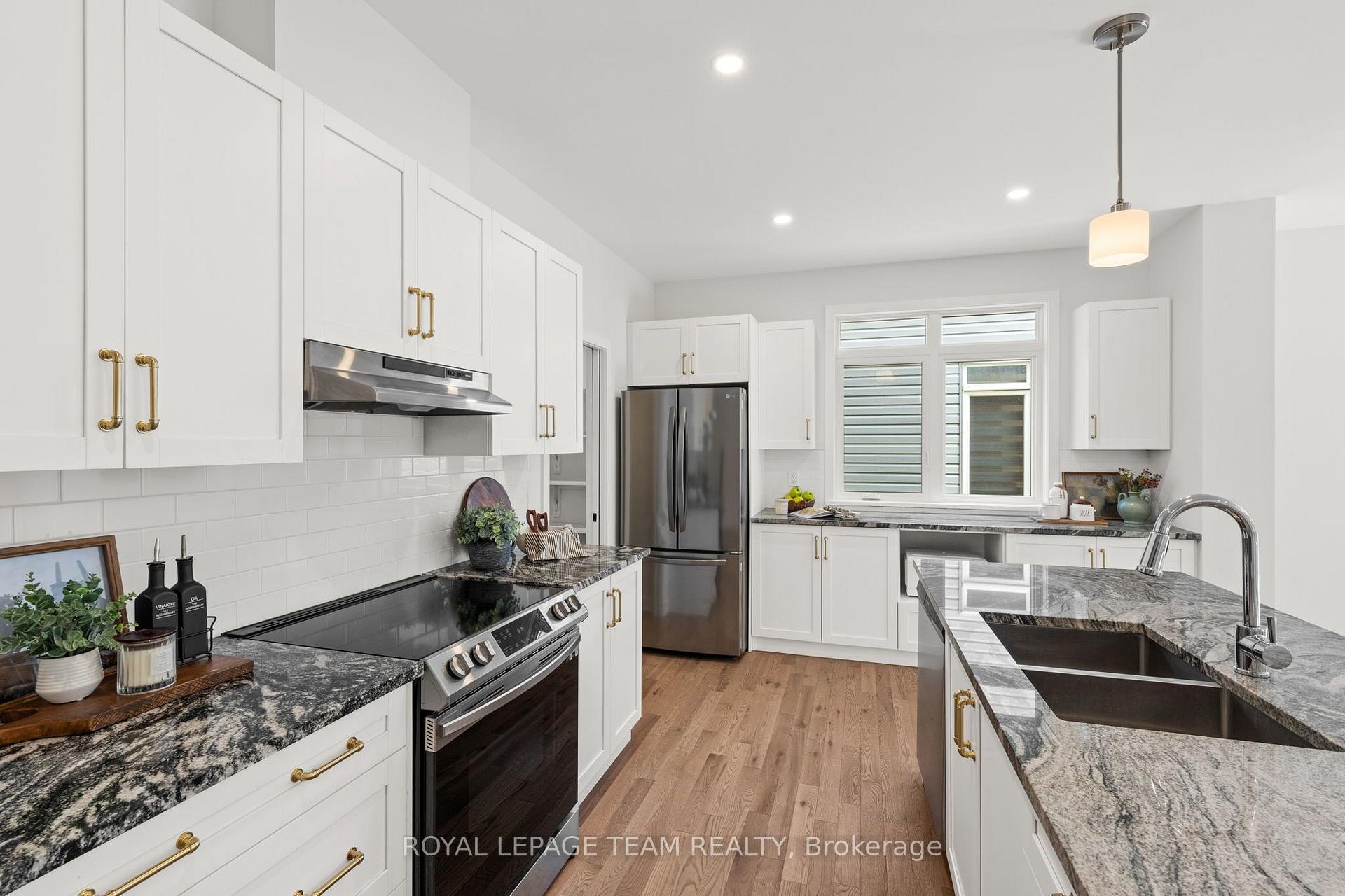 Photo 13 of 53 Mac Beattie Drive, Arnprior, Arnprior — HOMEH