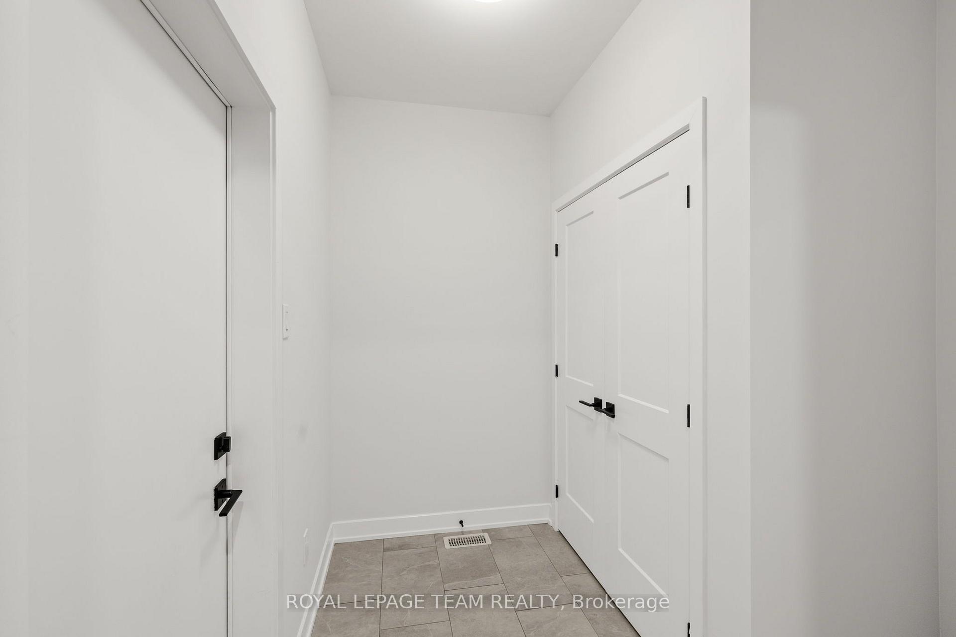 Photo 23 of 53 Mac Beattie Drive, Arnprior, Arnprior — HOMEH