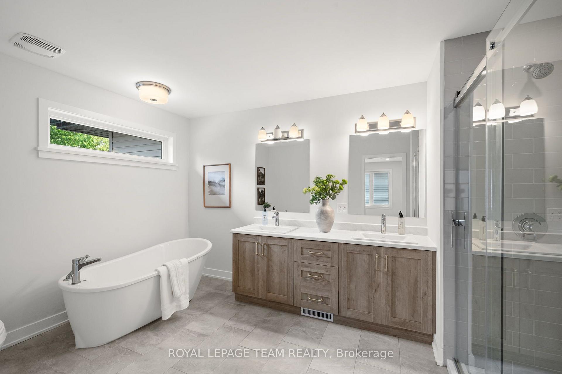 Photo 33 of 53 Mac Beattie Drive, Arnprior, Arnprior — HOMEH
