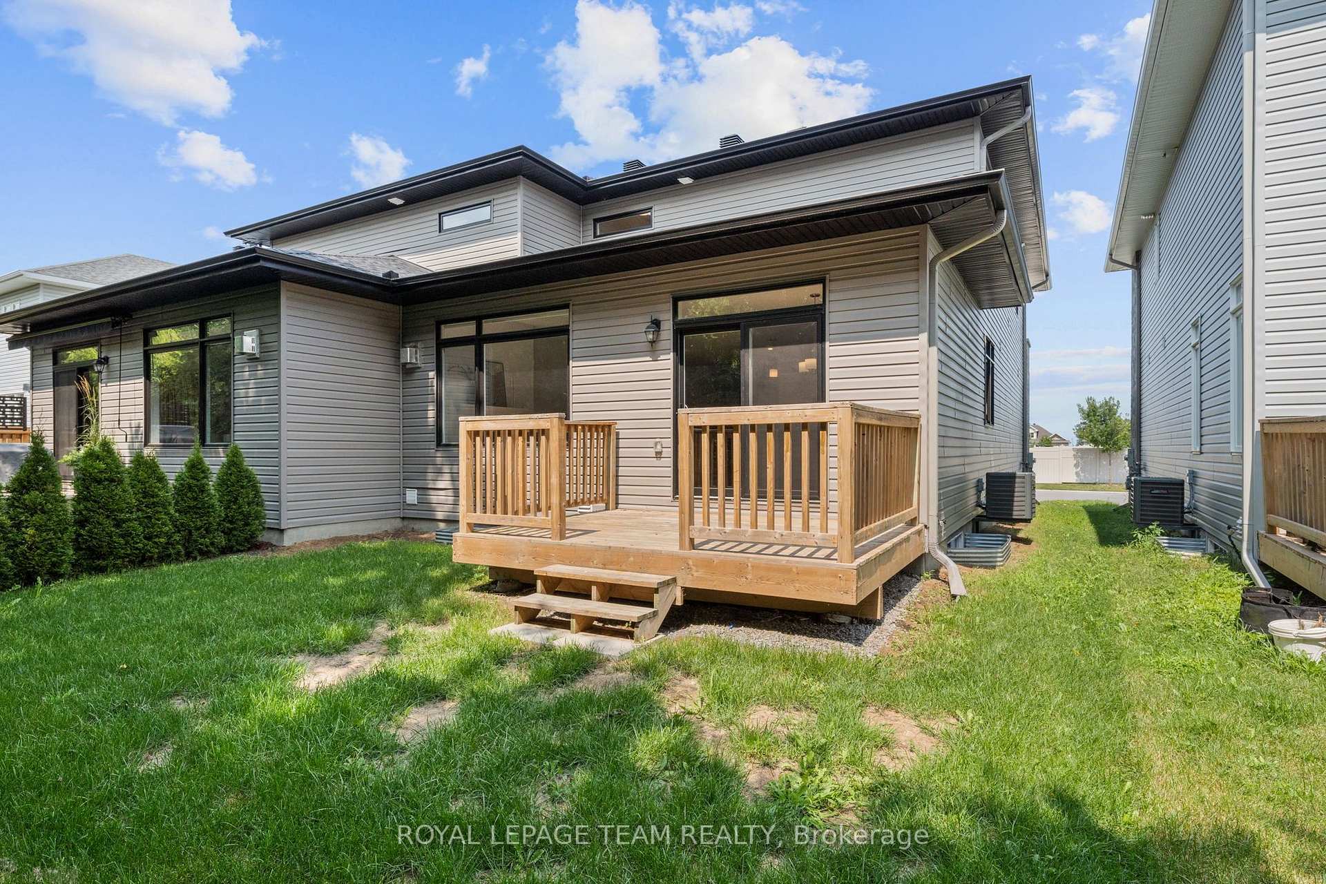 Photo 44 of 53 Mac Beattie Drive, Arnprior, Arnprior — HOMEH