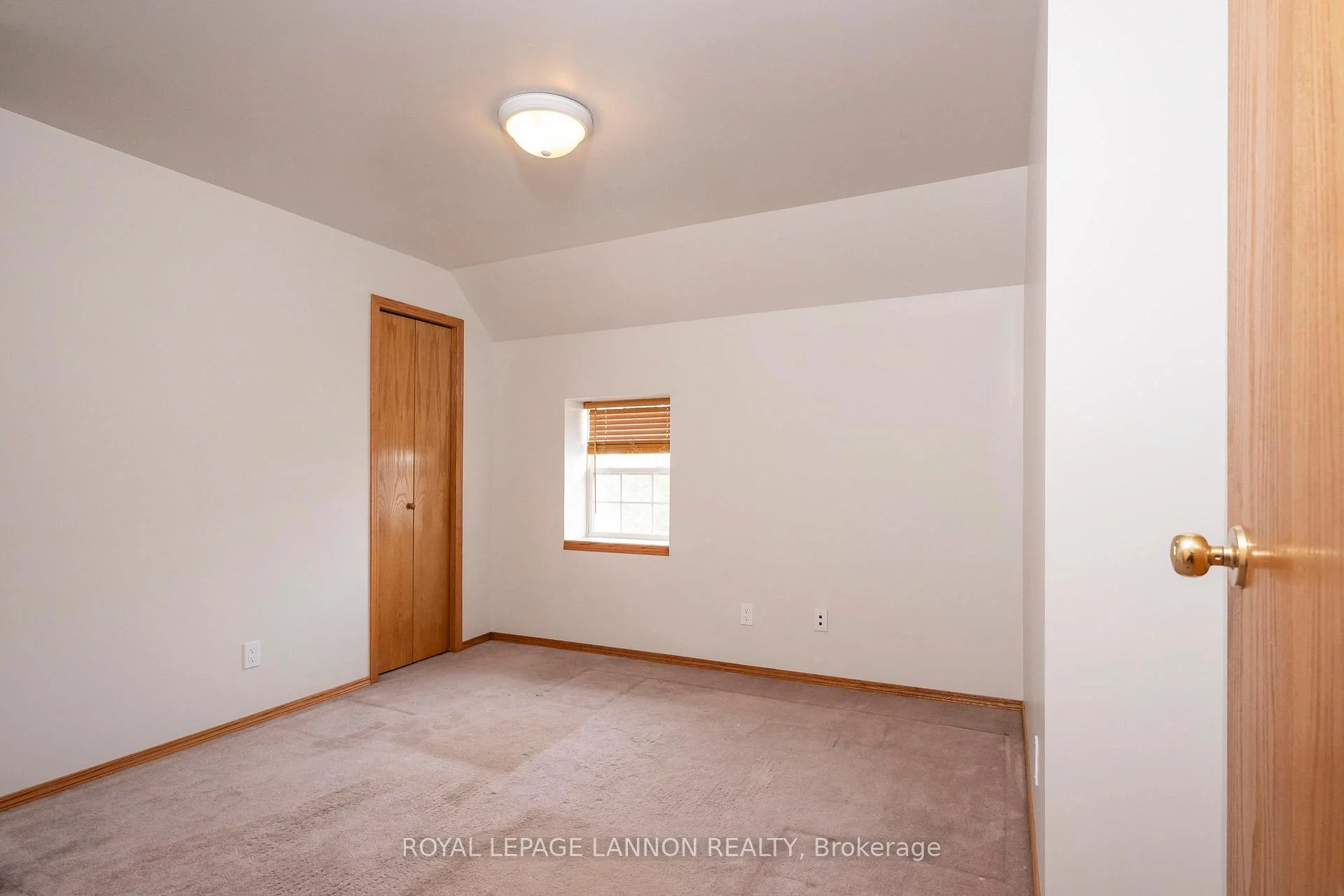 Photo 13 of 127 Court St S, Thunder Bay, Court / Cumberland — HOMEH