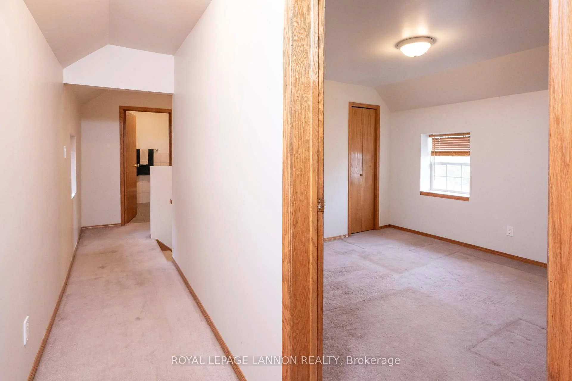 Photo 21 of 127 Court St S, Thunder Bay, Court / Cumberland — HOMEH