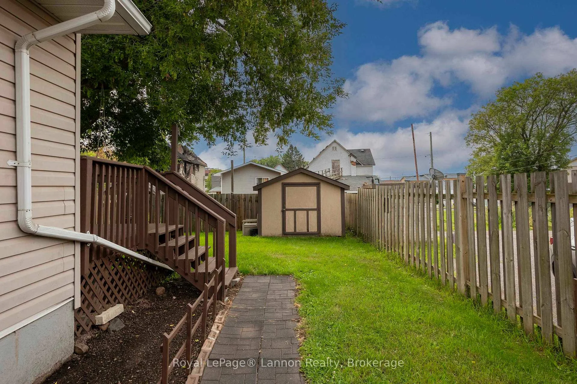 Photo 34 of 127 Court St S, Thunder Bay, Court / Cumberland — HOMEH
