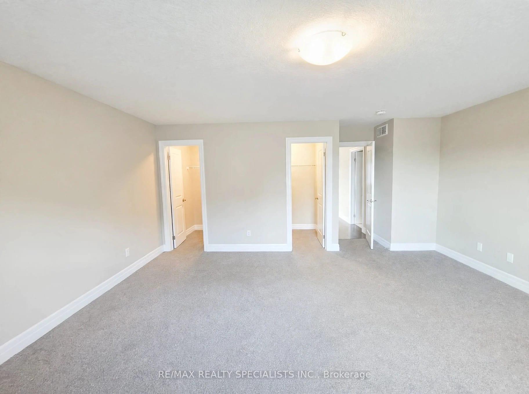 Photo 12 of 3074 Turner Crescent, London, South U — HOMEH