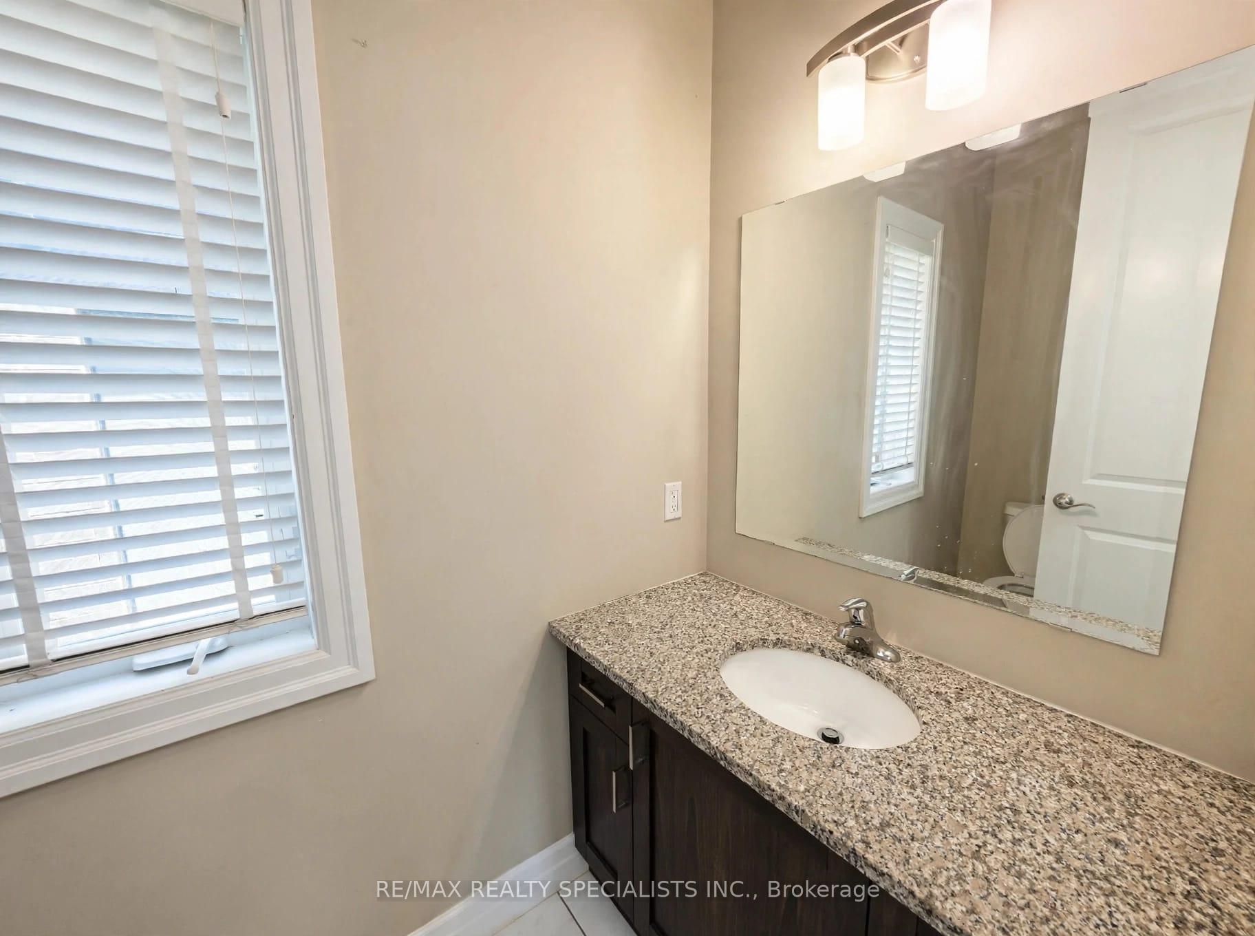 Photo 18 of 3074 Turner Crescent, London, South U — HOMEH