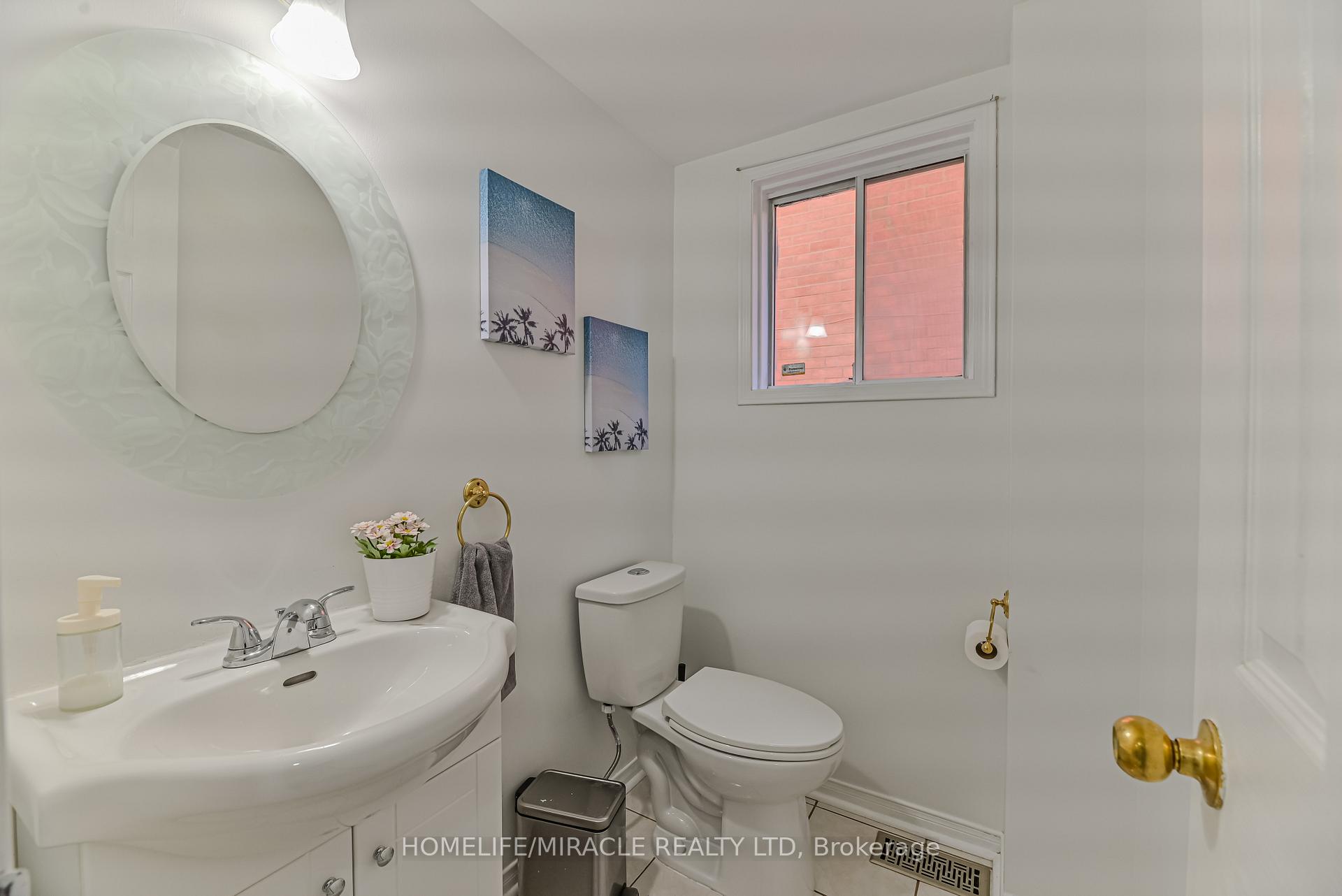 Photo 9 of 36 Letty Avenue, Brampton, Fletcher's West — HOMEH