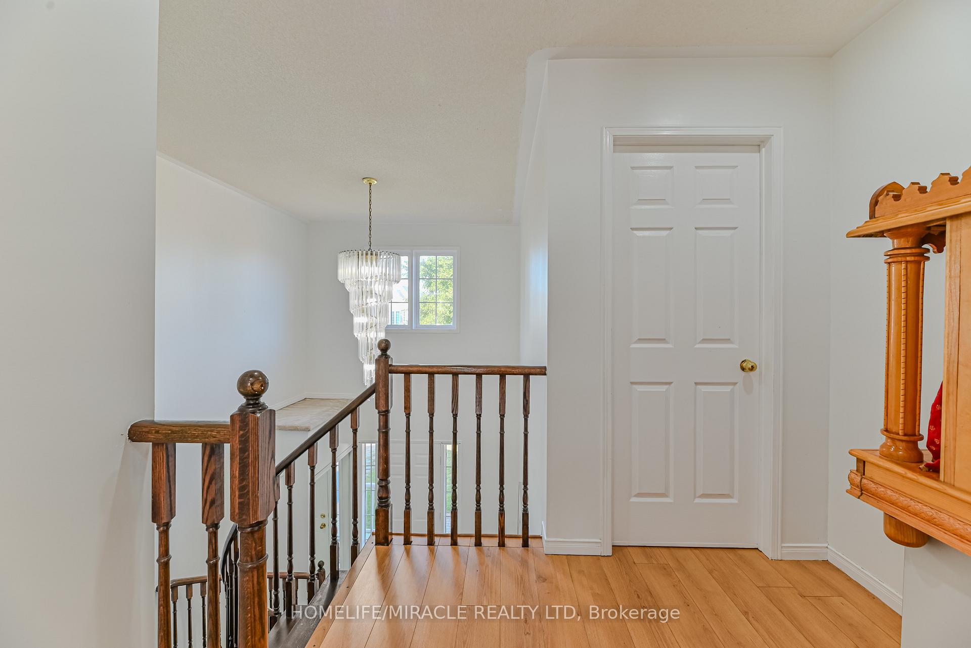 Photo 11 of 36 Letty Avenue, Brampton, Fletcher's West — HOMEH