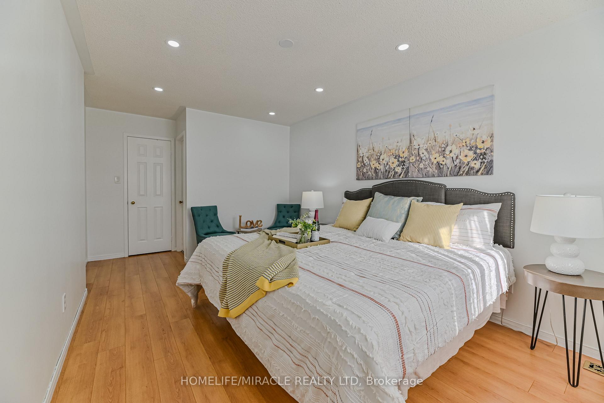 Photo 16 of 36 Letty Avenue, Brampton, Fletcher's West — HOMEH