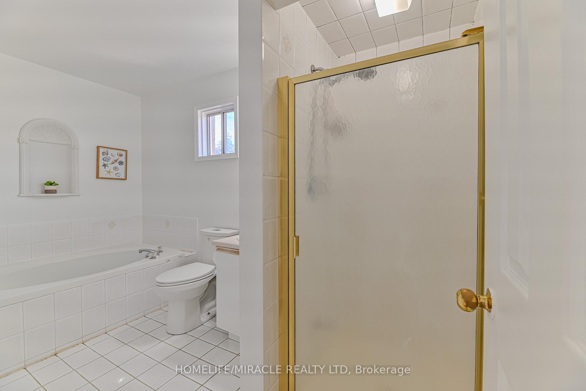 Photo 17 of 36 Letty Avenue, Brampton, Fletcher's West — HOMEH