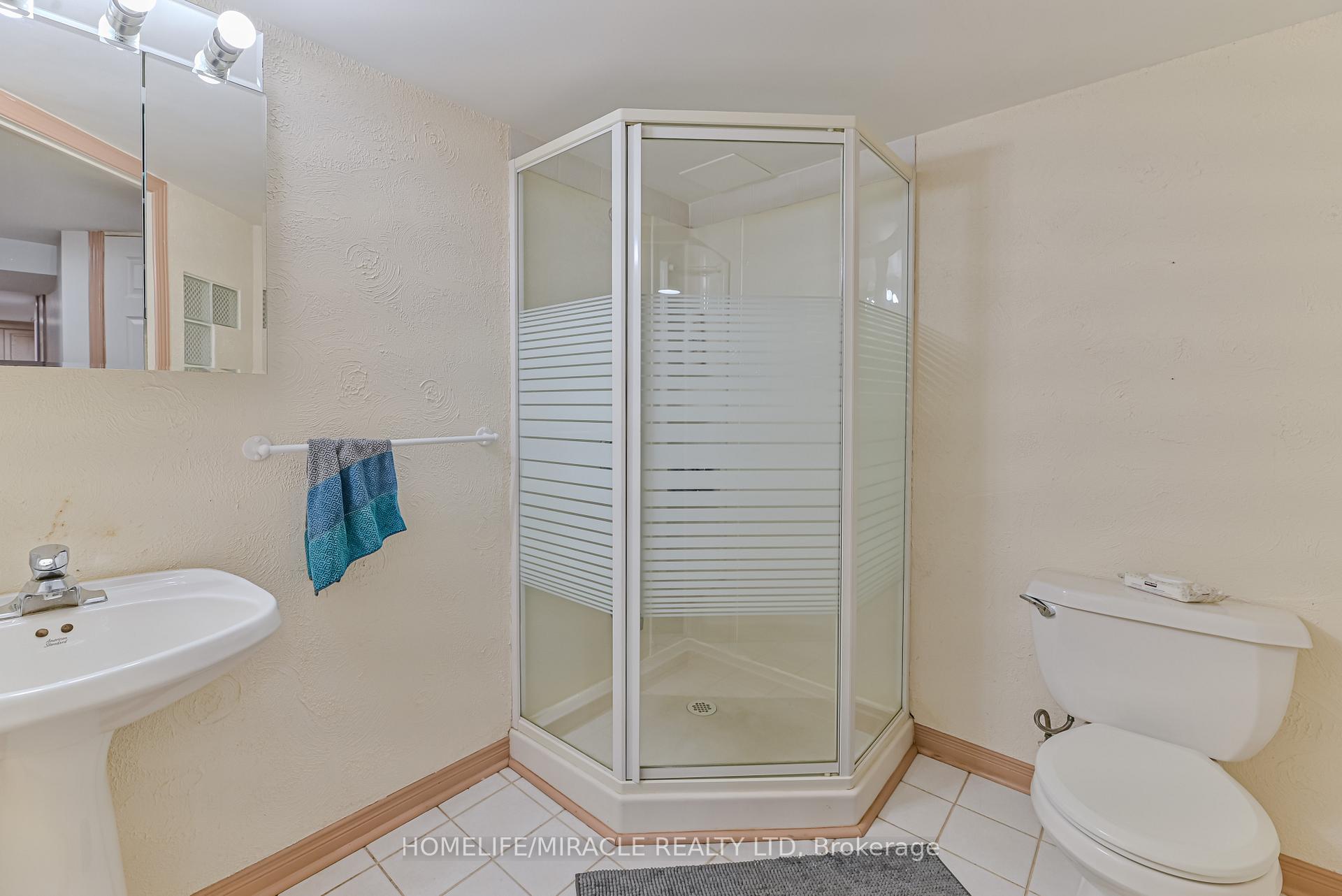 Photo 23 of 36 Letty Avenue, Brampton, Fletcher's West — HOMEH