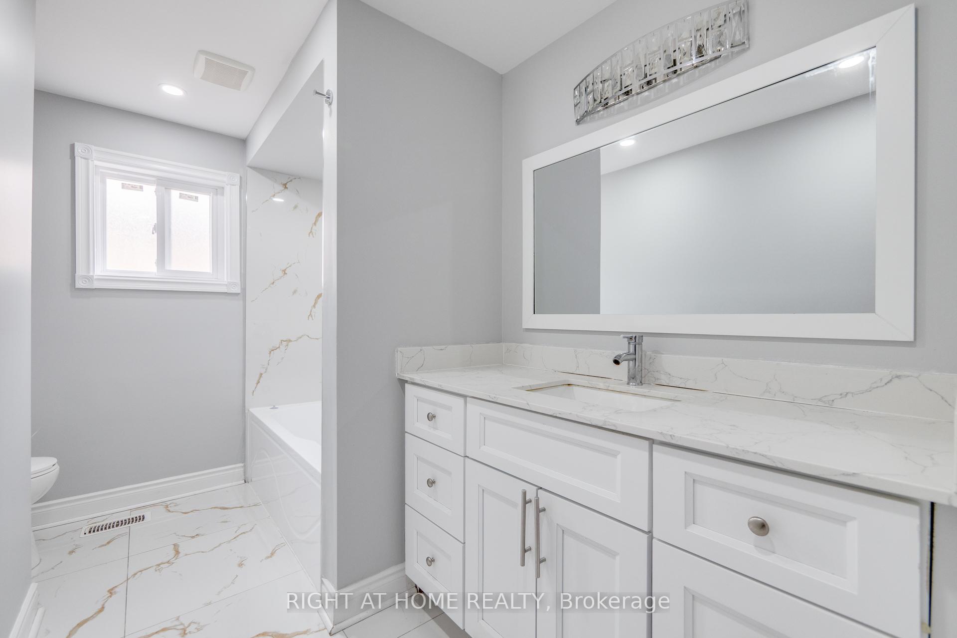 Photo 26 of 34 Meadowlark Drive, Brampton, Fletcher's Creek South — HOMEH